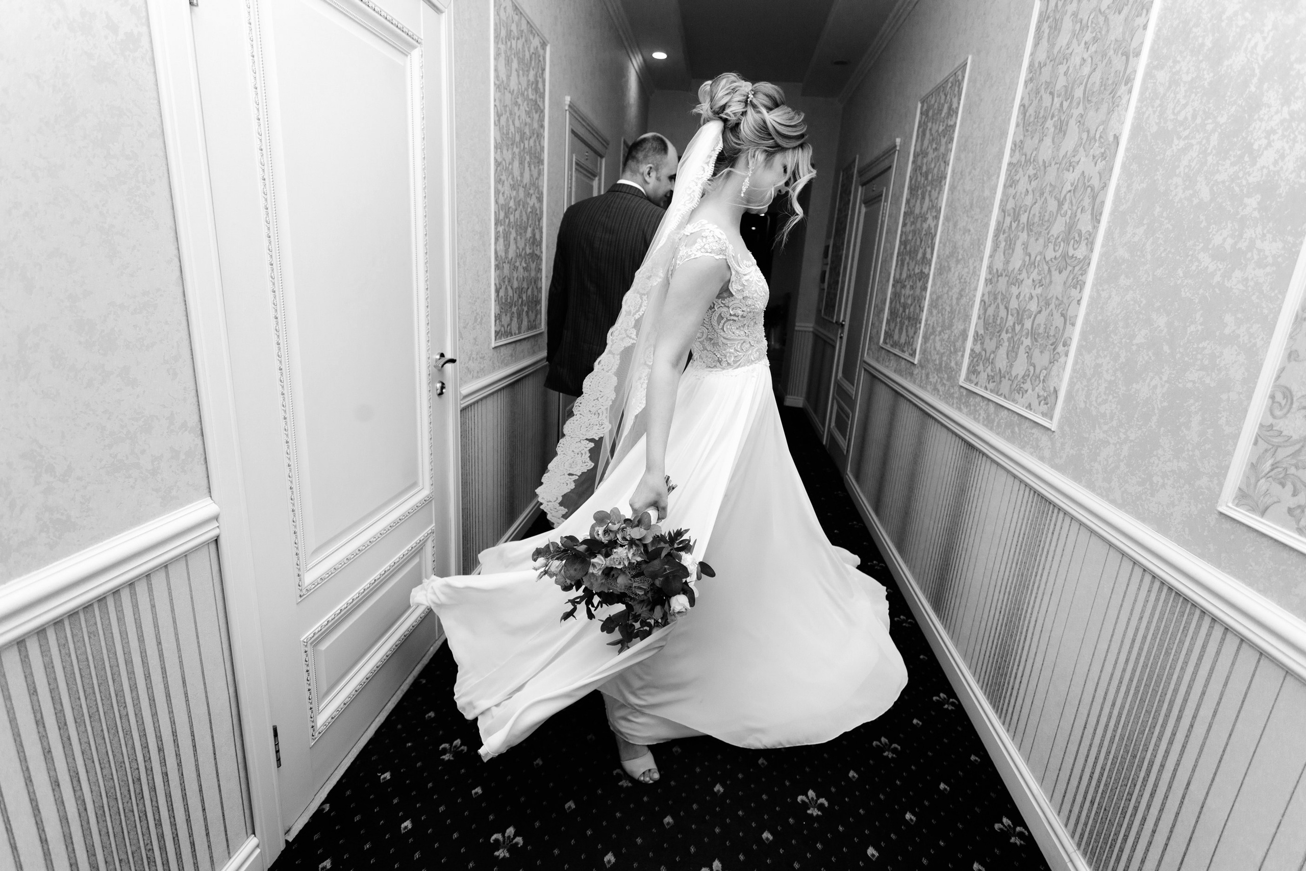 Милая фотосессия у храма. Свадебный и семейный фотограф в Новокузнецке Светлана Числова