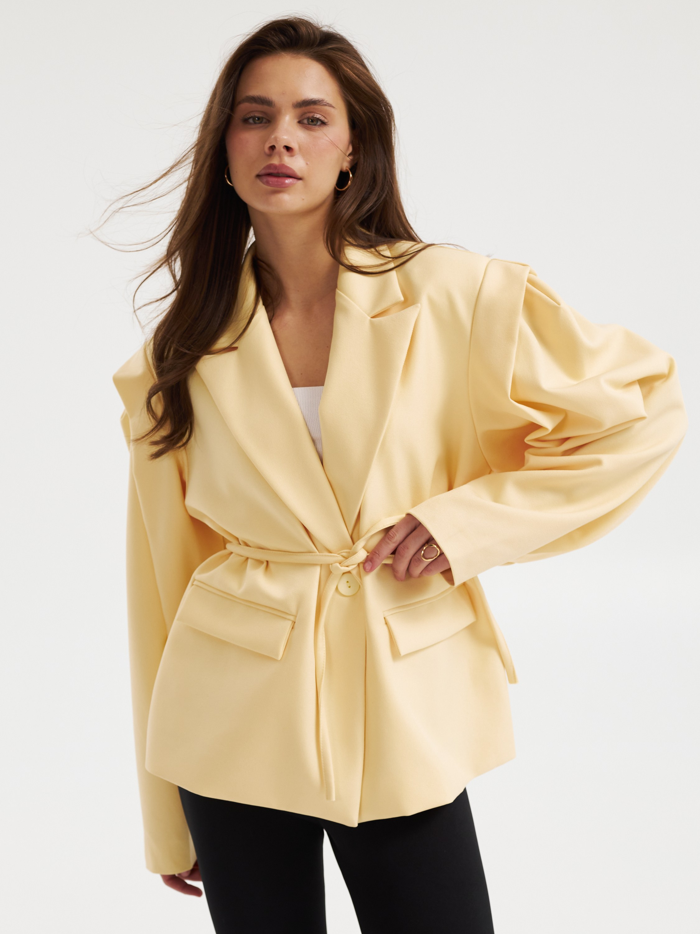 Фотосъемка костюмов брюк Екатеринбург для Wildberries ВБ Ozon Озон фотосессия одежды Екб заказать цена товара для маркетплейс пиджаки. Фотограф Екатеринбург Анастасия Жерновская | Маркетплейсы и нейрофото