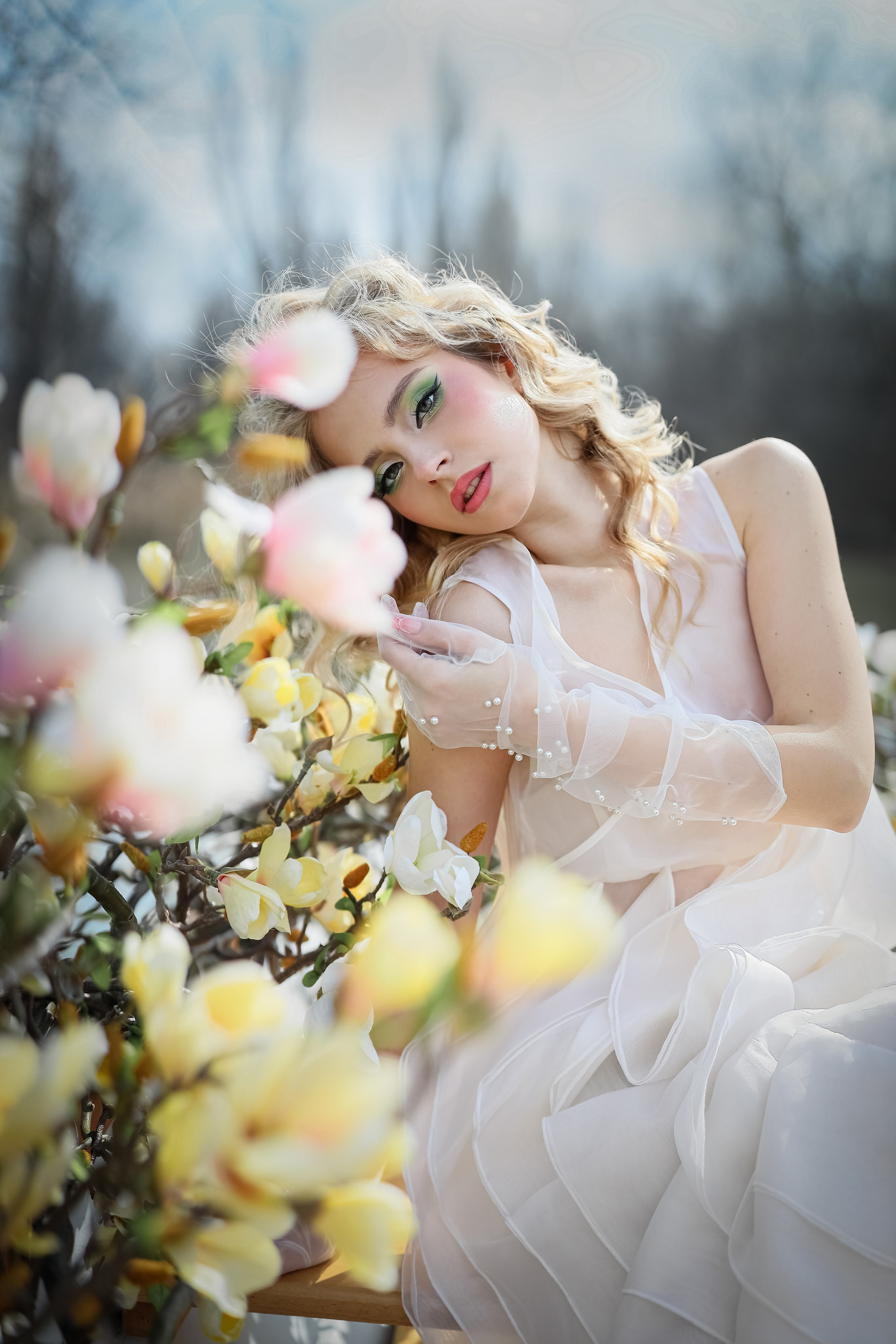 Индивидуальная фотосессия на озере Рица с магнолиями