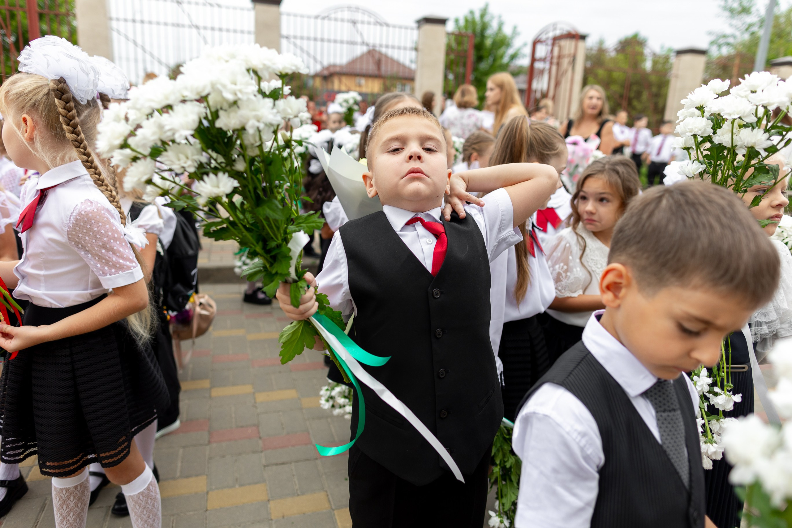 Школа № 61 им. Лавриненко, 1-е сентября | Фото. Фото и видеосъемка любых мероприятий в городе Краснодаре и Краснодарском крае. Щеколдин Антон