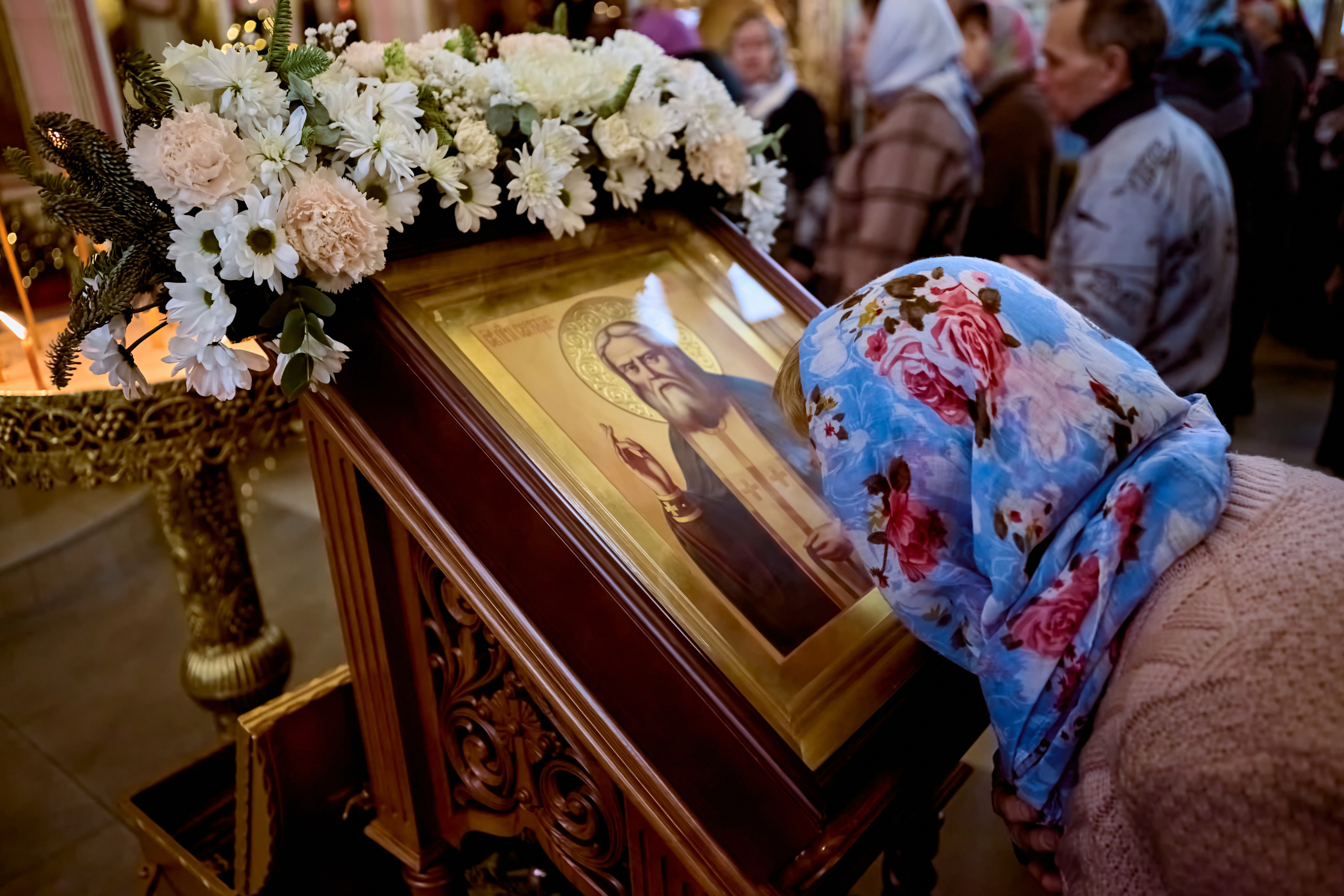 Лобзание иконы Святаго Преподобного Серафима Саровского