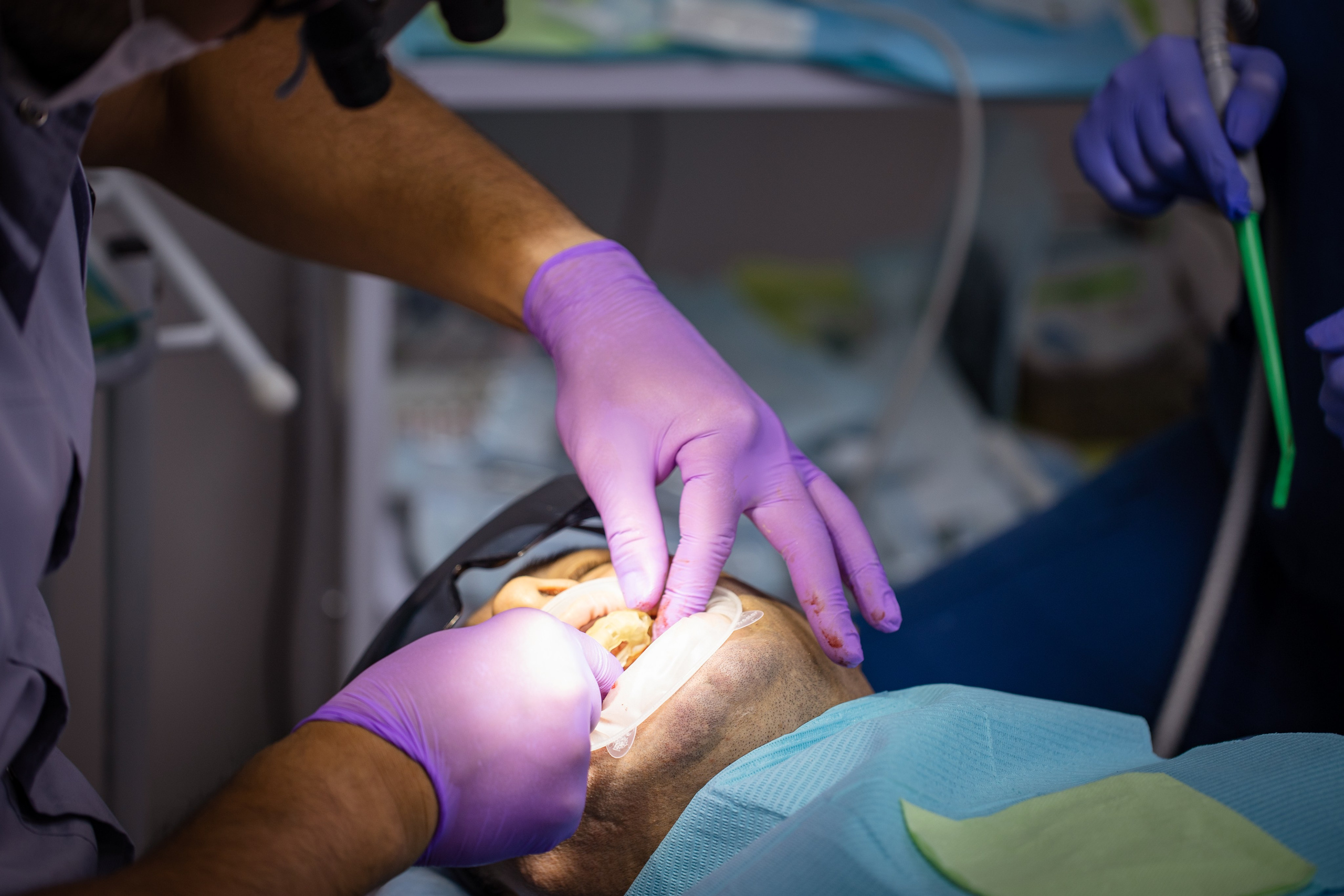 Стоматология «32 Удовольствия». Медиапродюсер, фотограф в Минеральных Водах —Виктор Холодов