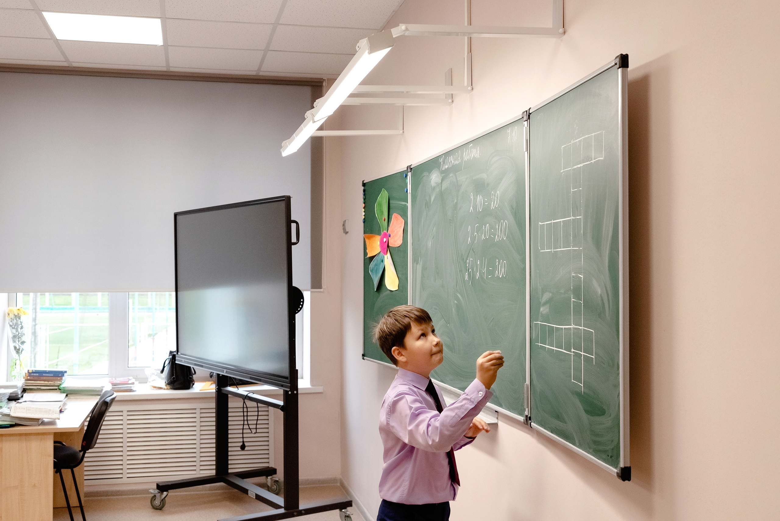 НИИ им. Лодыгина. Световое оборудование на объектах заказчика