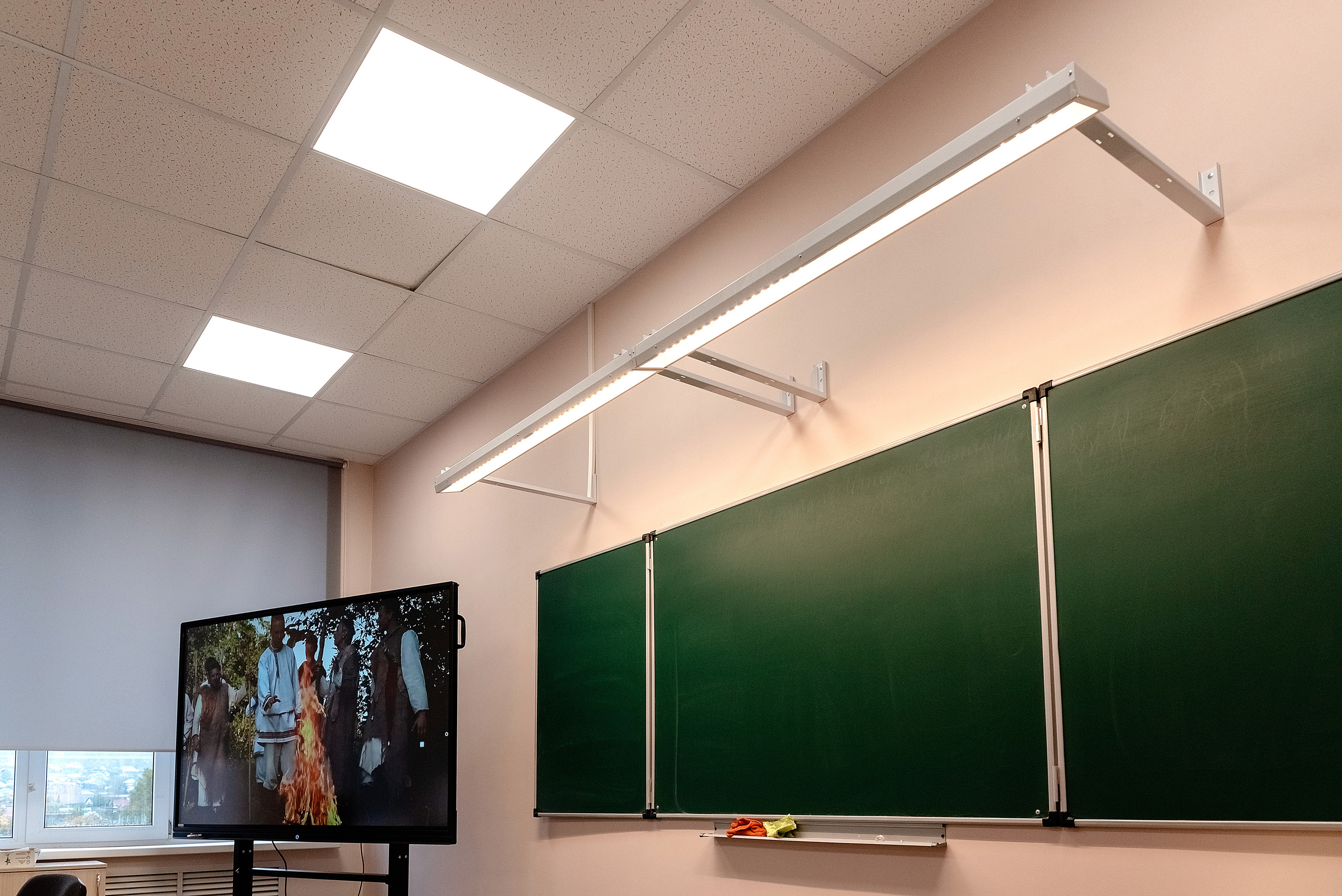 НИИ им. Лодыгина. Световое оборудование на объектах заказчика