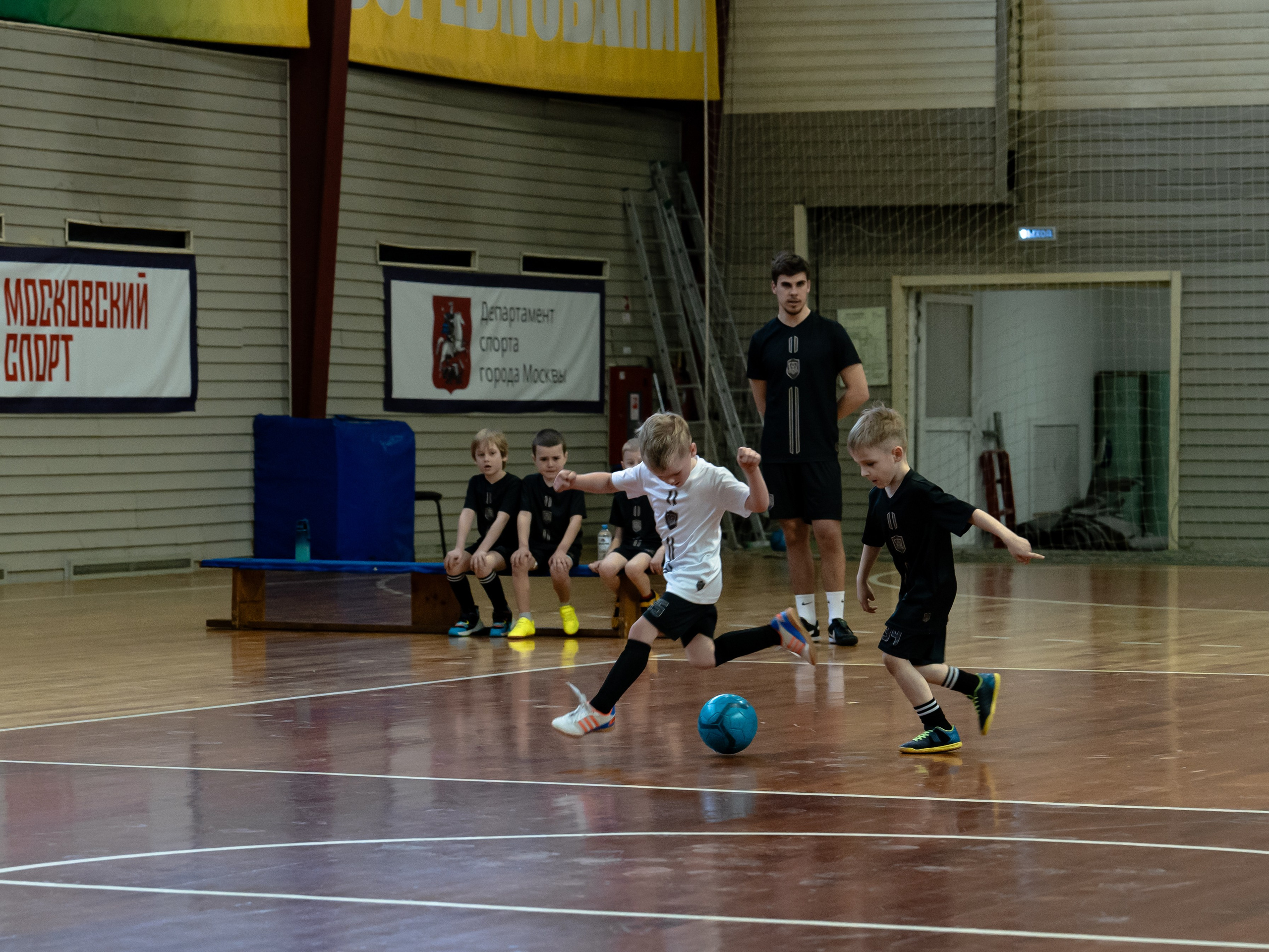 Тики-Така Противостояние 2025. Крамер Юлиана детский и семейный фотограф