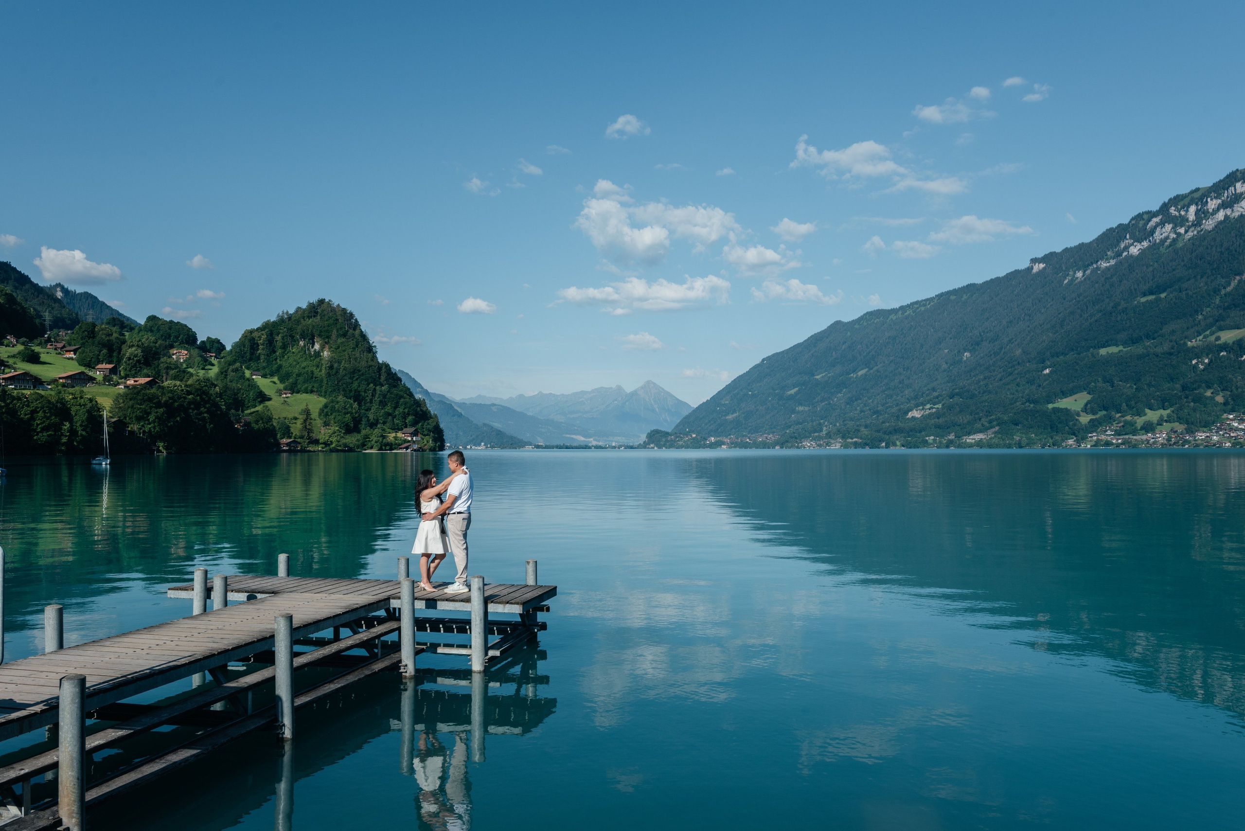 Jon, Michelle, Camille, Gabriel and Hannah (Iseltwald, Suisse). Photographe en Suisse et en Europe Anna Alekseenko