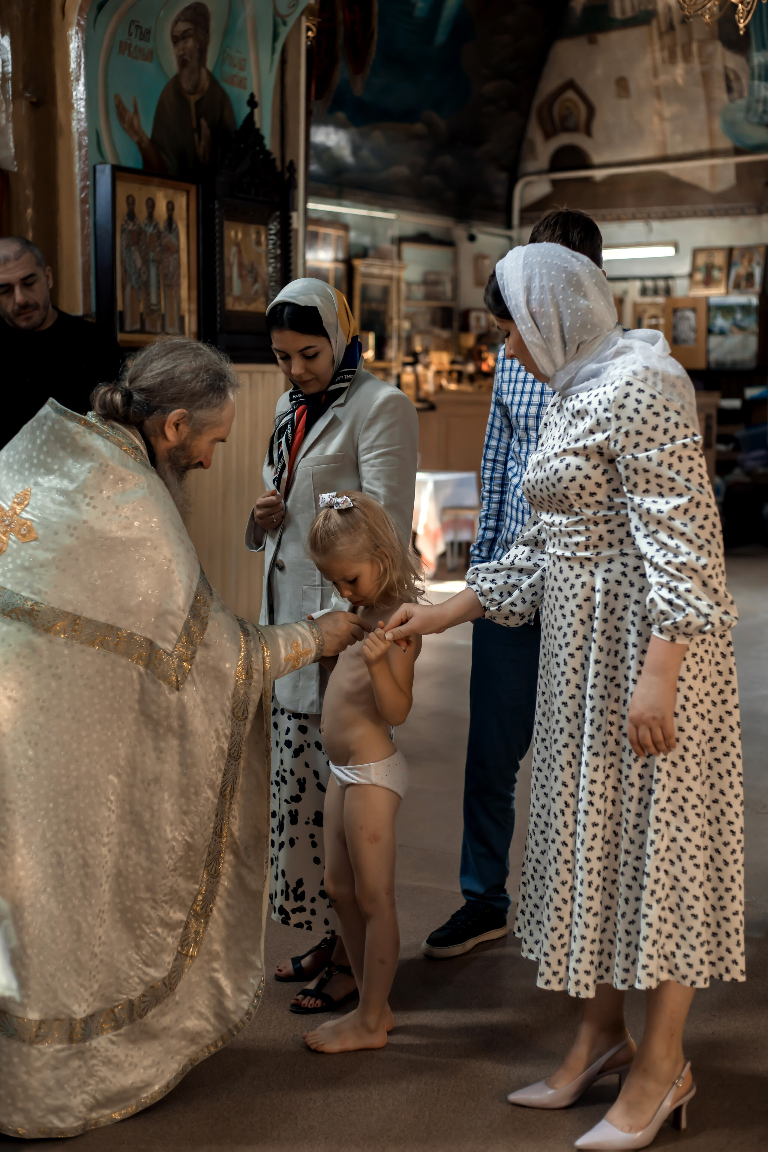 Крещение Варвары. Фотограф на крещении и венчании Елена Плинер, Псков и Псковская область