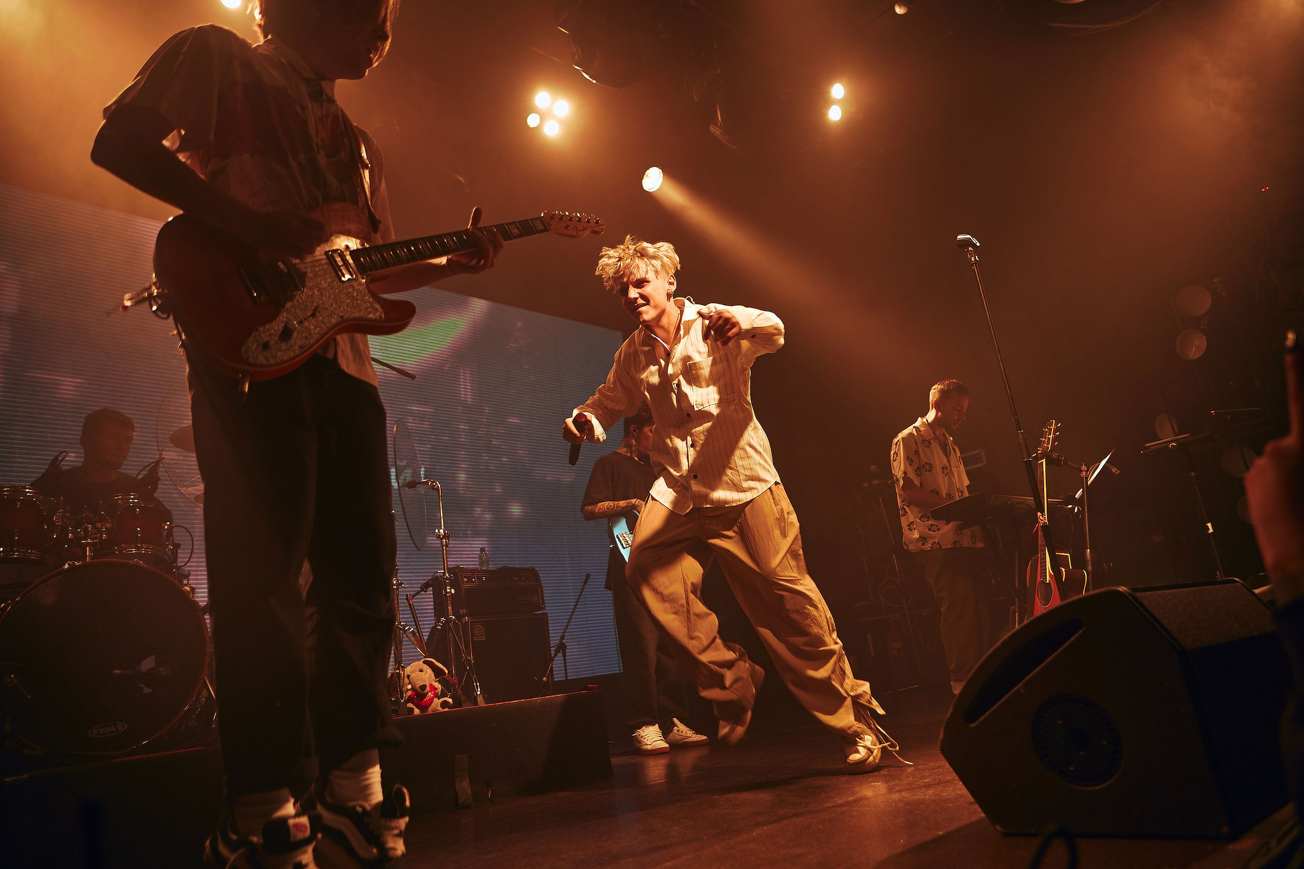 Ваня Дмитриенко «НА ОДНОЙ ОРБИТЕ ТУР». Андрей Цветков — репортажный, свадебный и портретный фотограф в Санкт-Петербурге