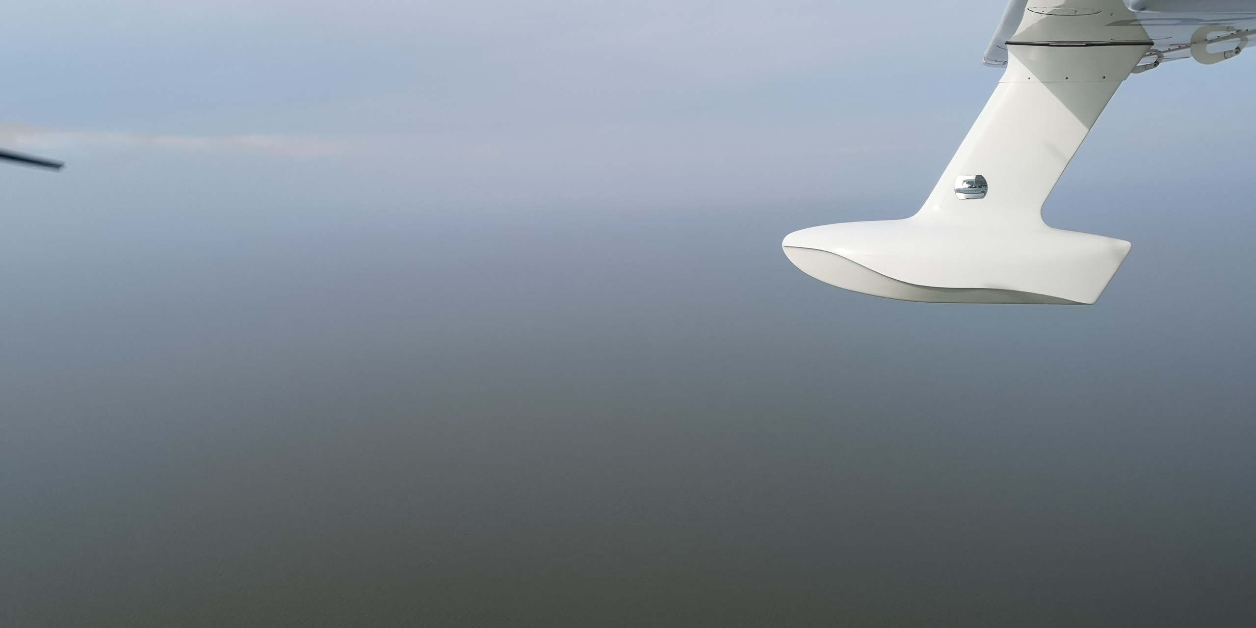 Каспийское море (наука на Ла-8) (2021 г.). Фотоальбом показывающий увлекательный мир авиации и мир медведей Андрея Иванова