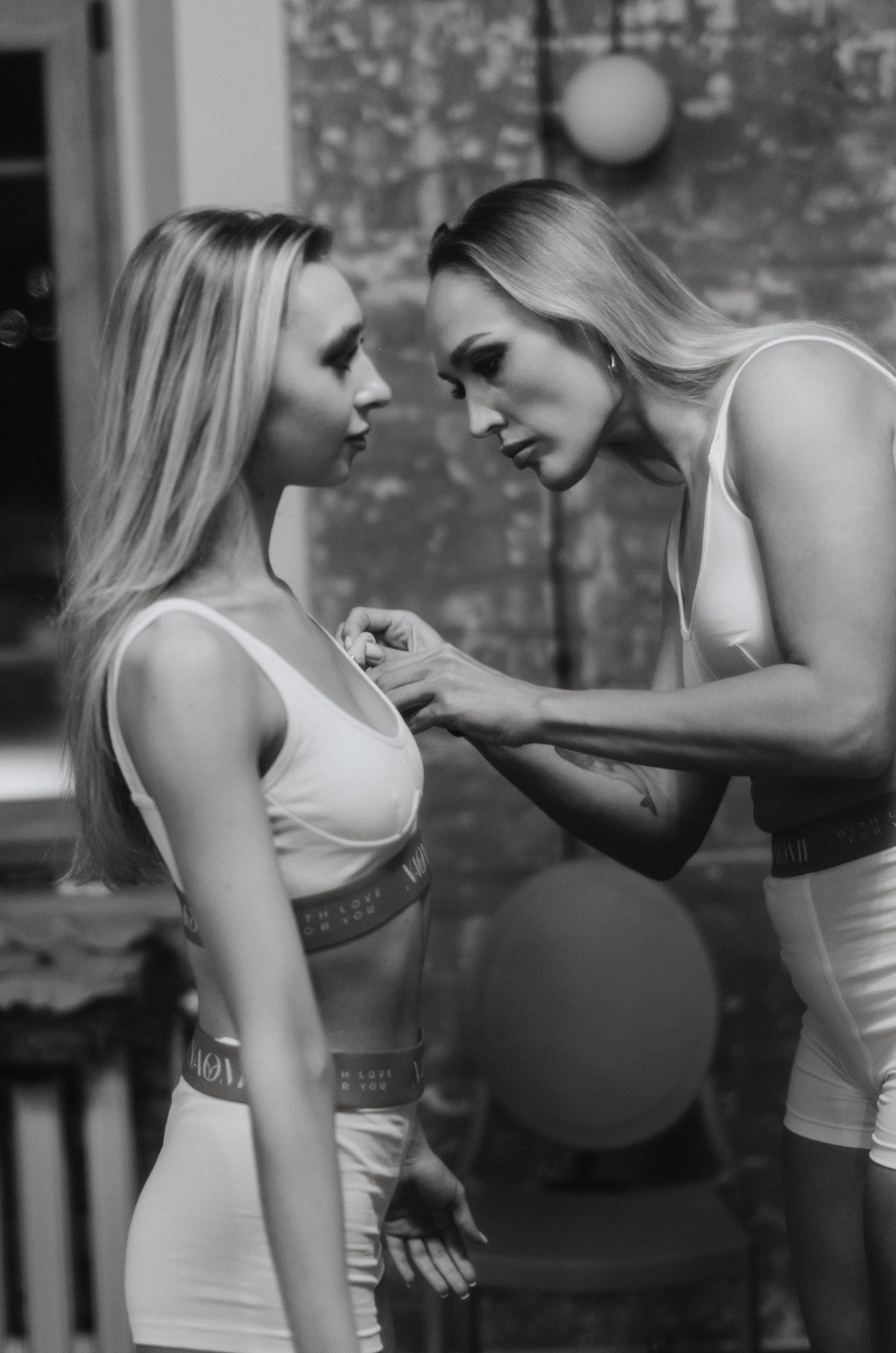 Фото-подглядки с видеосъемки танцевальной команды «Secret». Денисова Аля — фотограф для парных съемок и индивидуальных историй в Барнауле