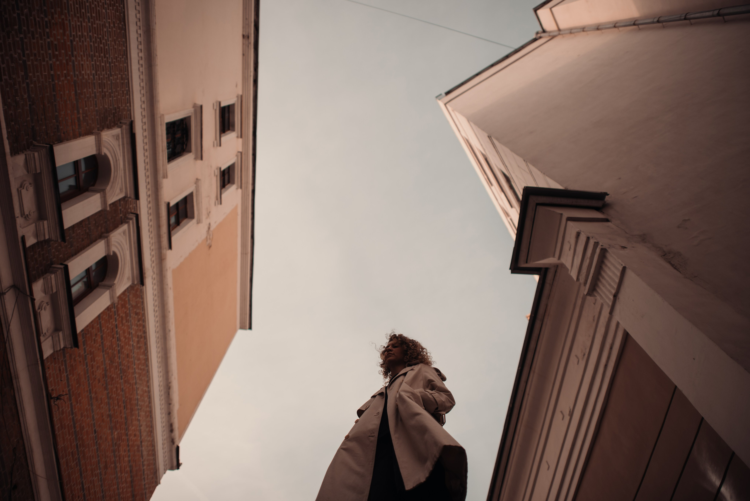 Рассвет в городе: Ира и парсон Гром. Портфолио