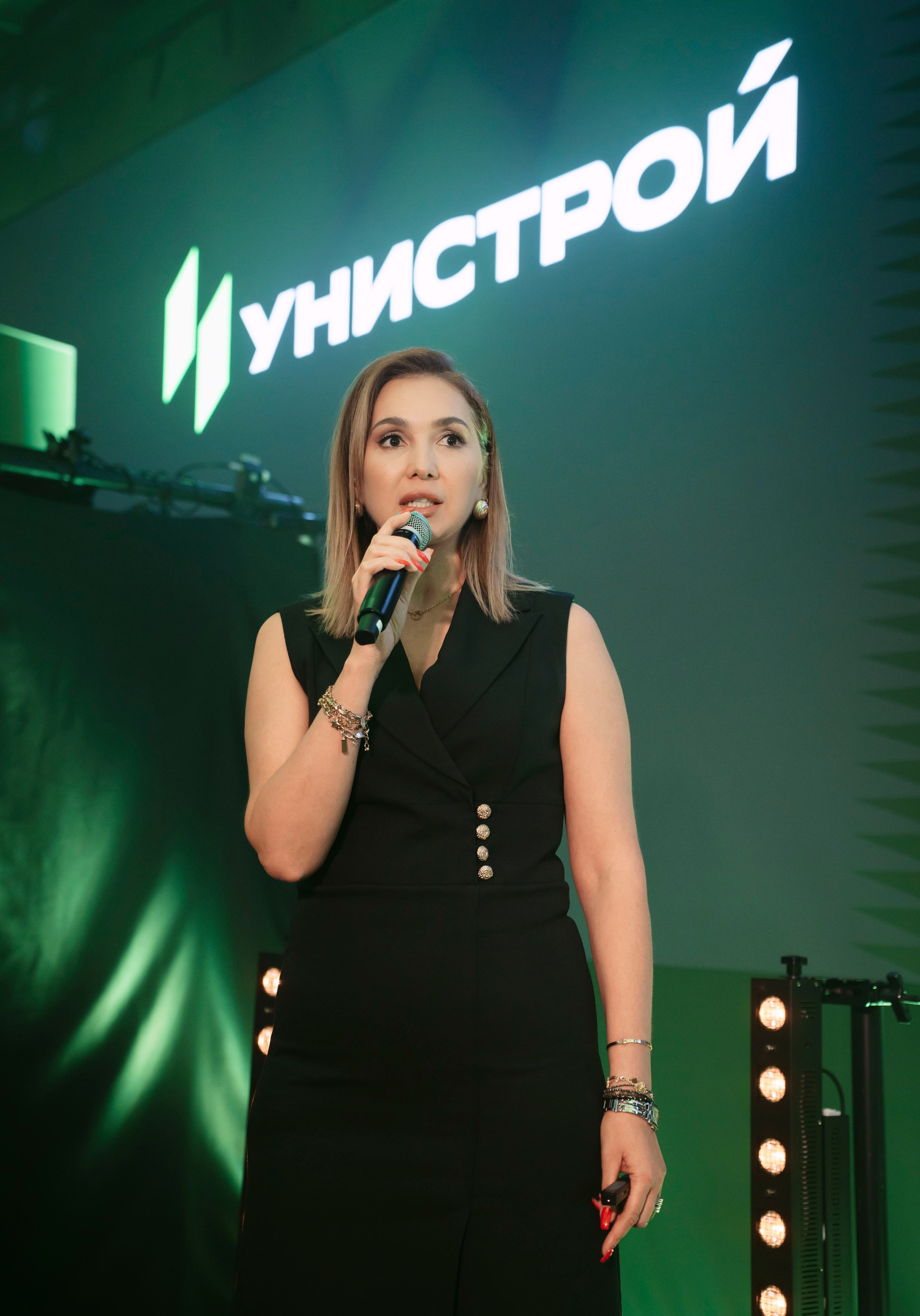 Унистрой. Арт-Премиум / 2025. Саша Копылов, фотограф в Казани