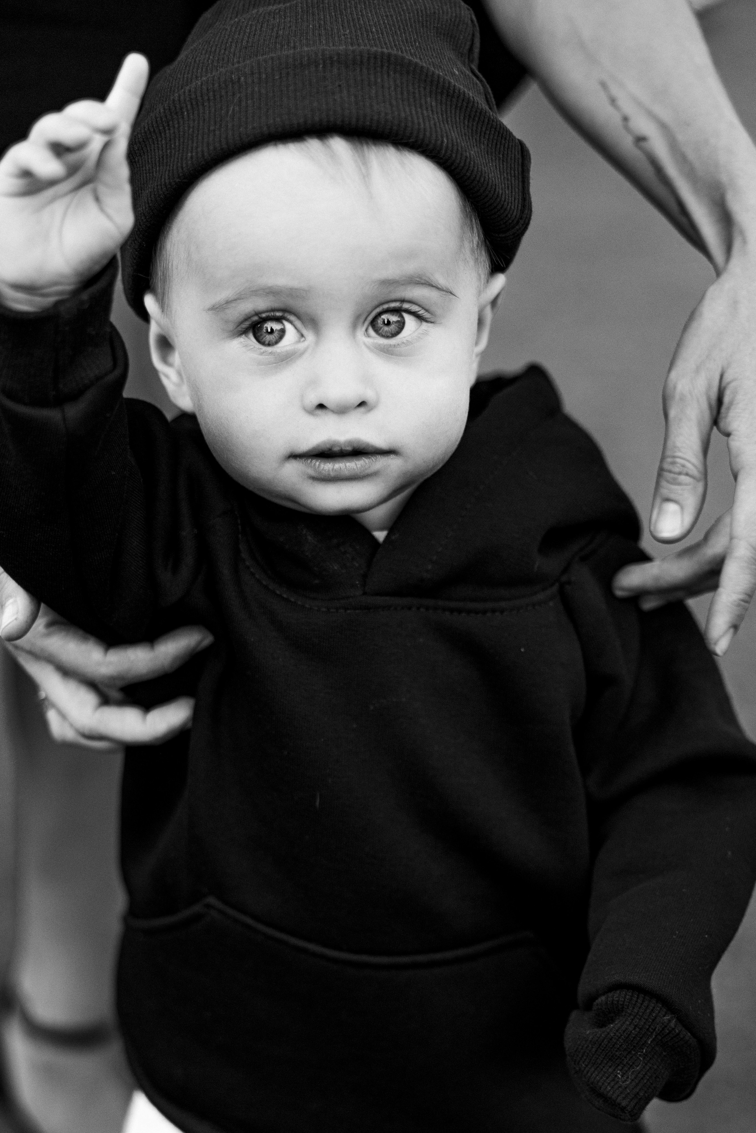 Чб фотография матери и ребенка. Женский и контент фотограф в Москве. Алла Поломарь