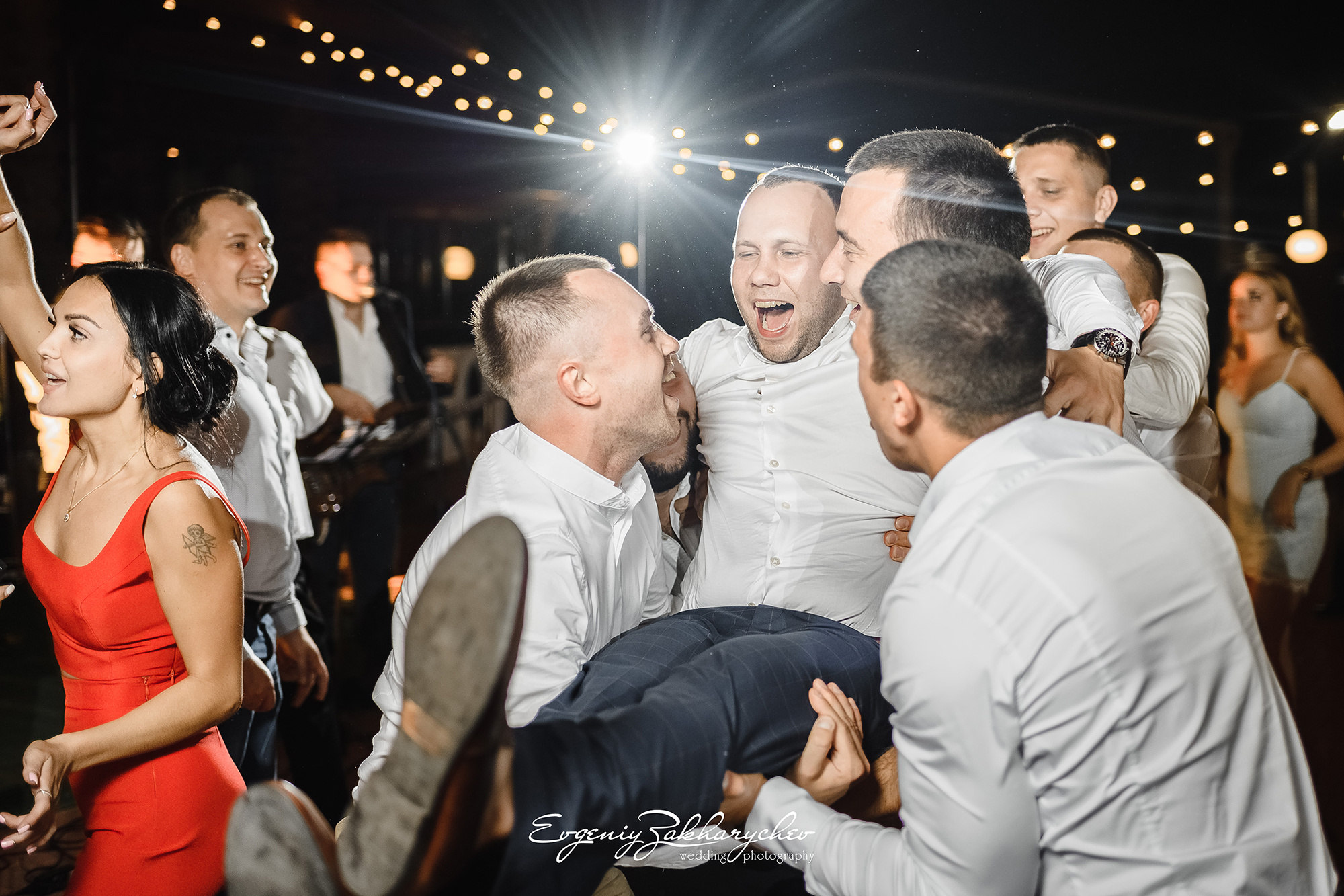 ARTEM & ALENA. Professional wedding photographer Evgeniy Zakharychev