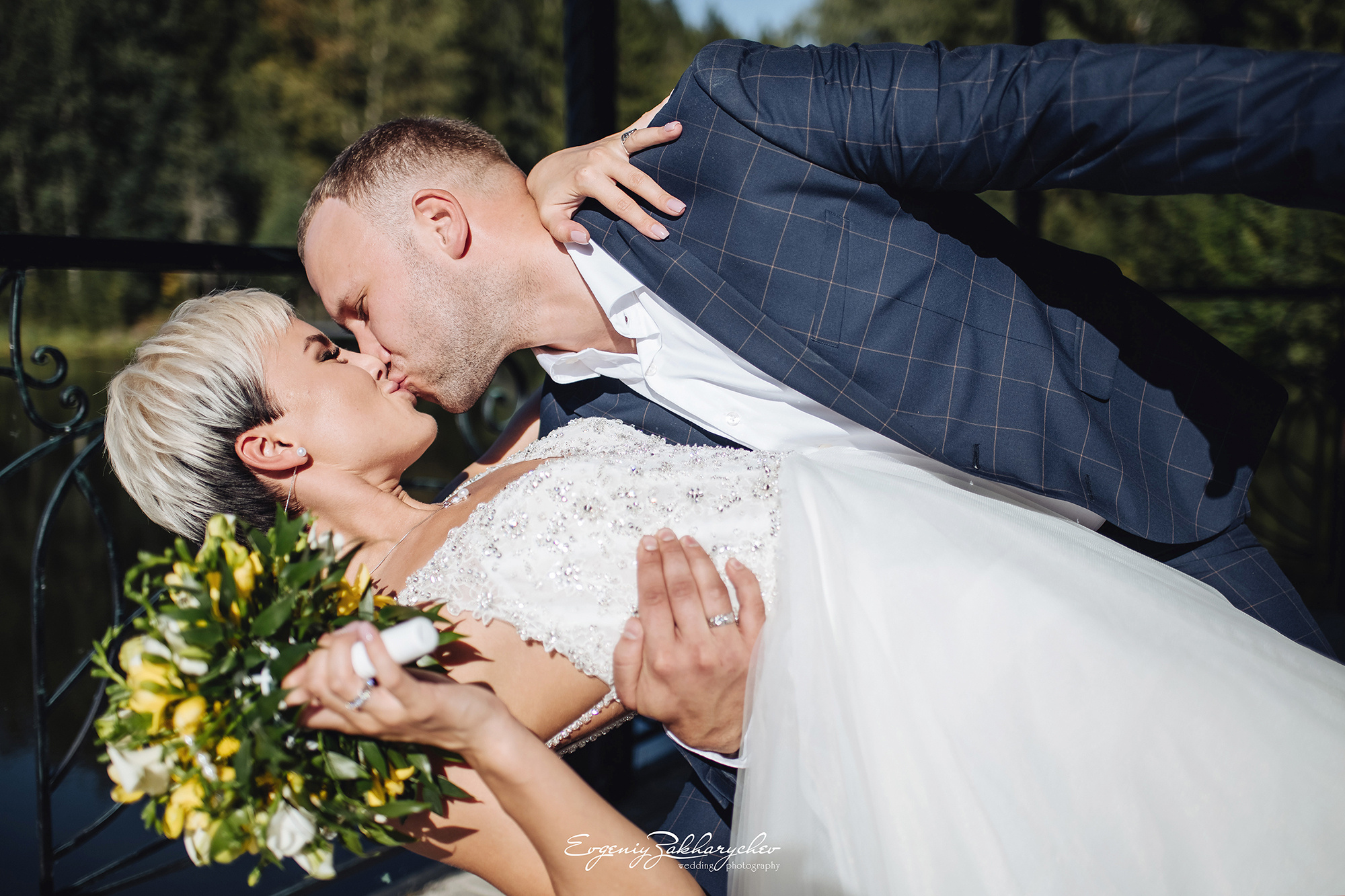 ARTEM & ALENA. Professional wedding photographer Evgeniy Zakharychev