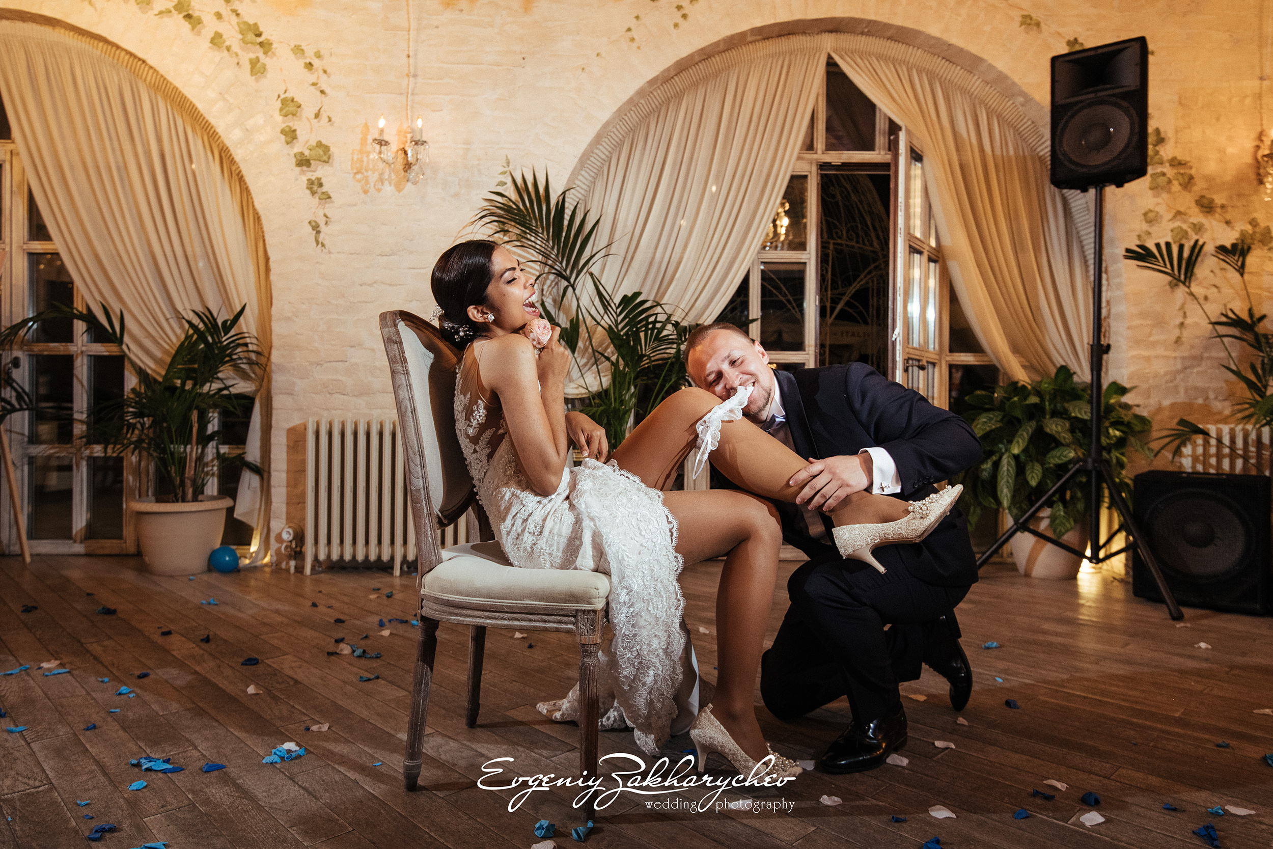 ALEX & SAI. Professional wedding photographer Evgeniy Zakharychev
