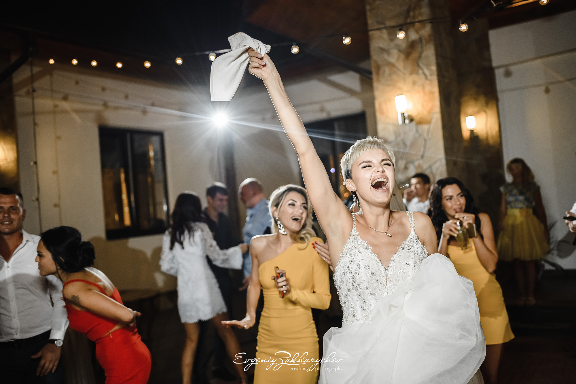 ARTEM & ALENA. Professional wedding photographer Evgeniy Zakharychev