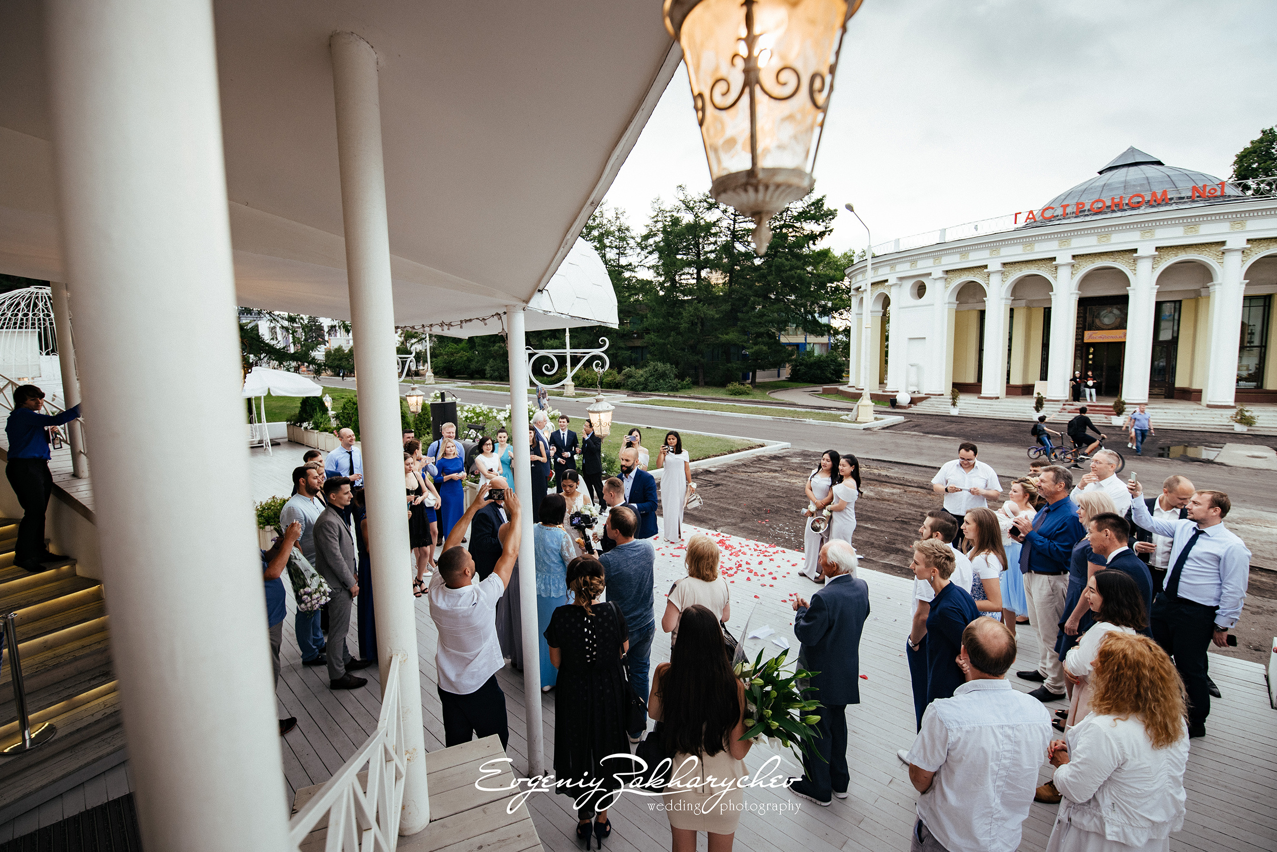 ALEX & SAI. Professional wedding photographer Evgeniy Zakharychev