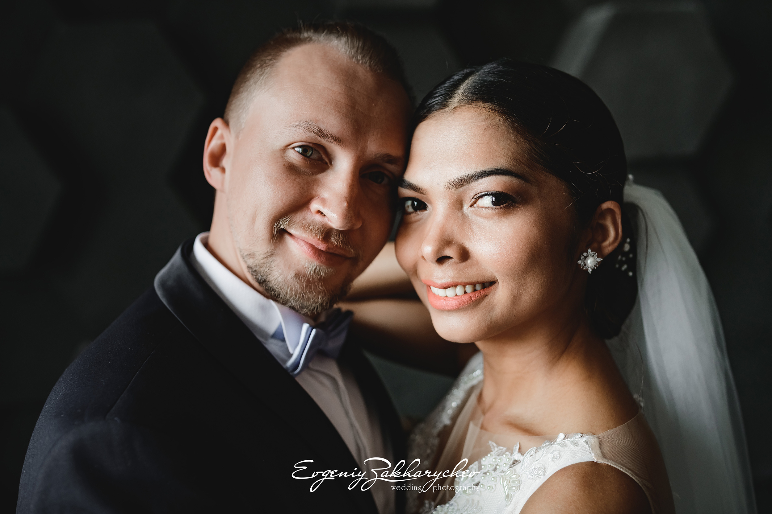 ALEX & SAI. Professional wedding photographer Evgeniy Zakharychev