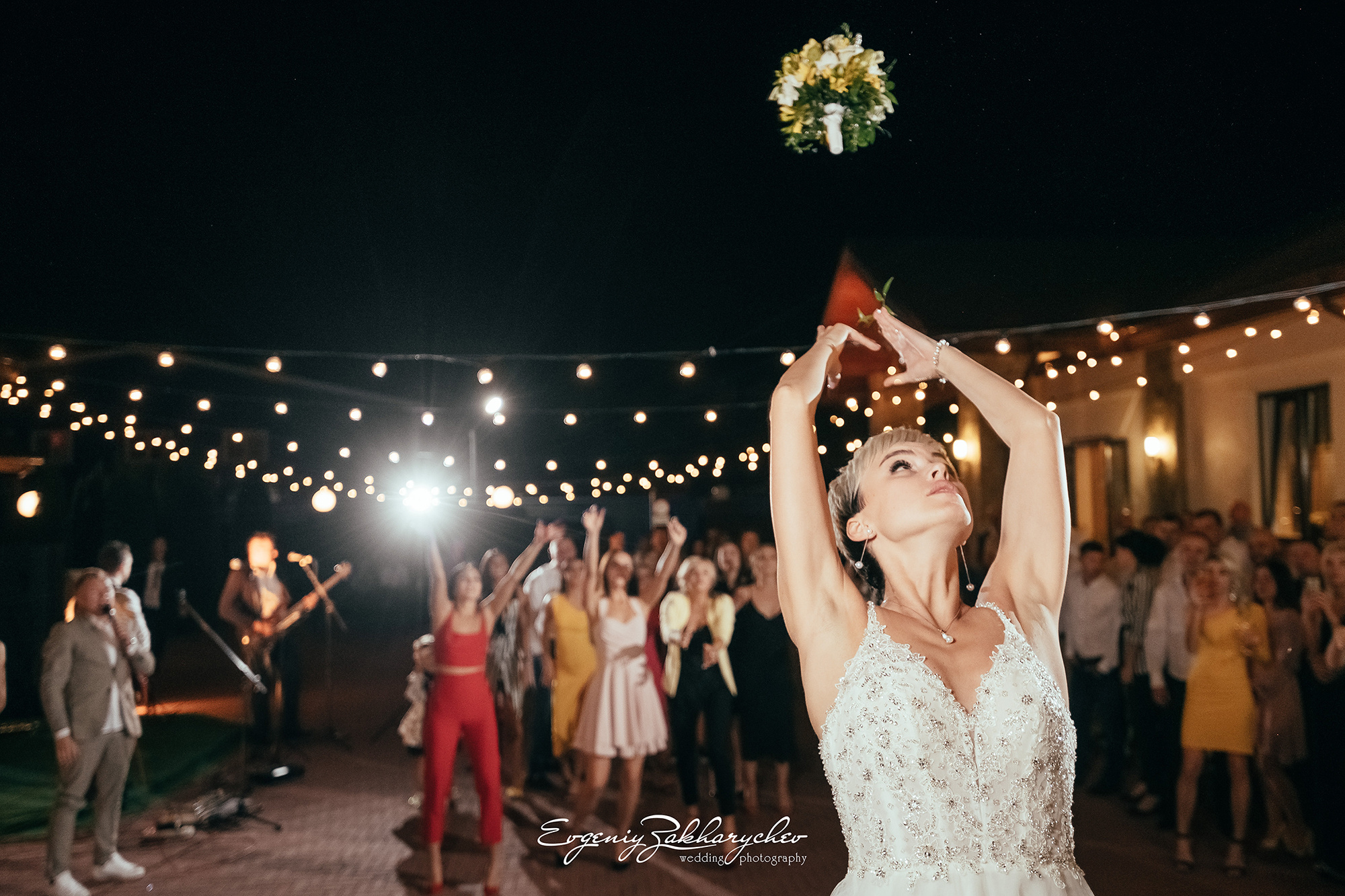 ARTEM & ALENA. Professional wedding photographer Evgeniy Zakharychev