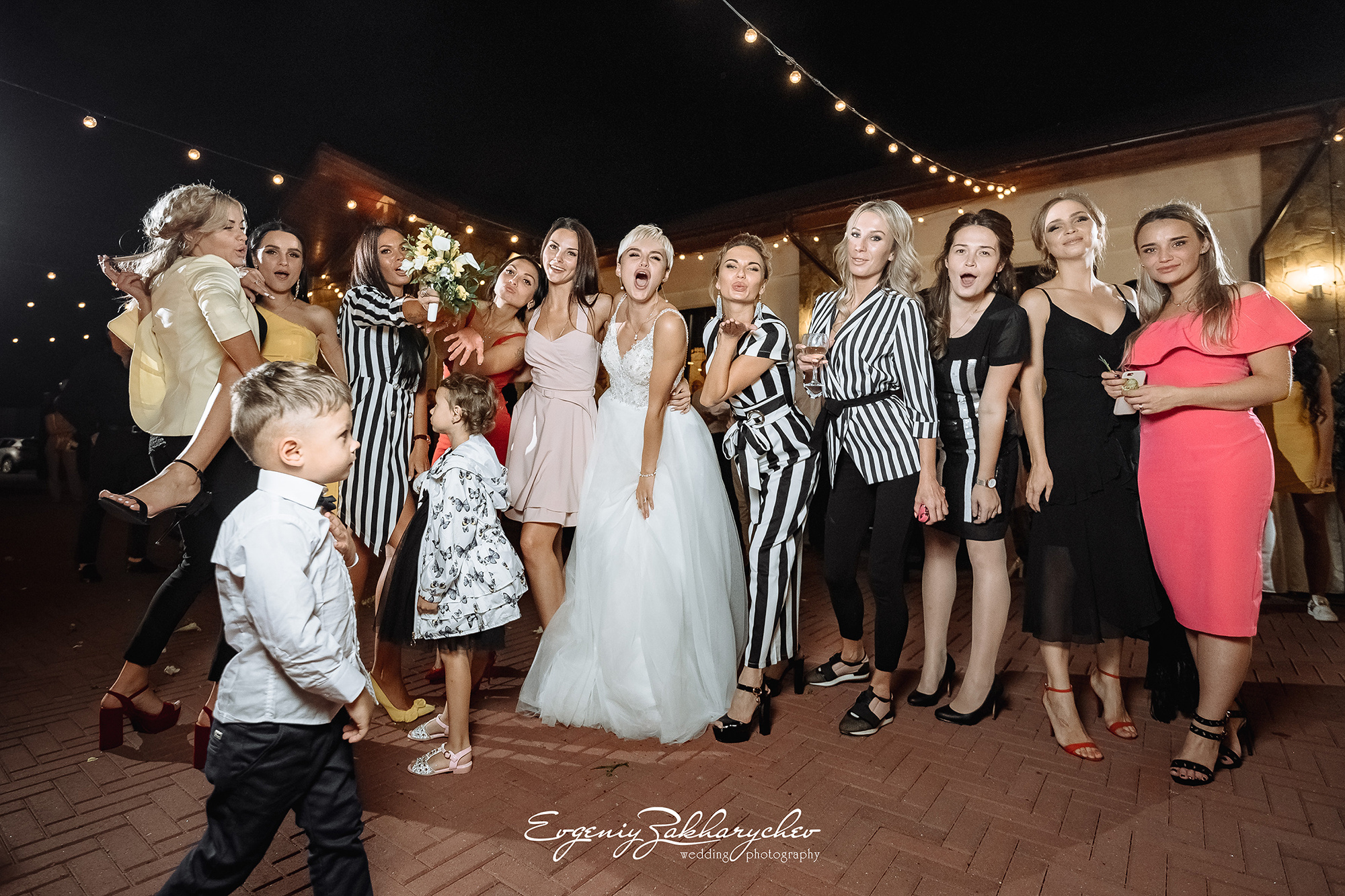 ARTEM & ALENA. Professional wedding photographer Evgeniy Zakharychev