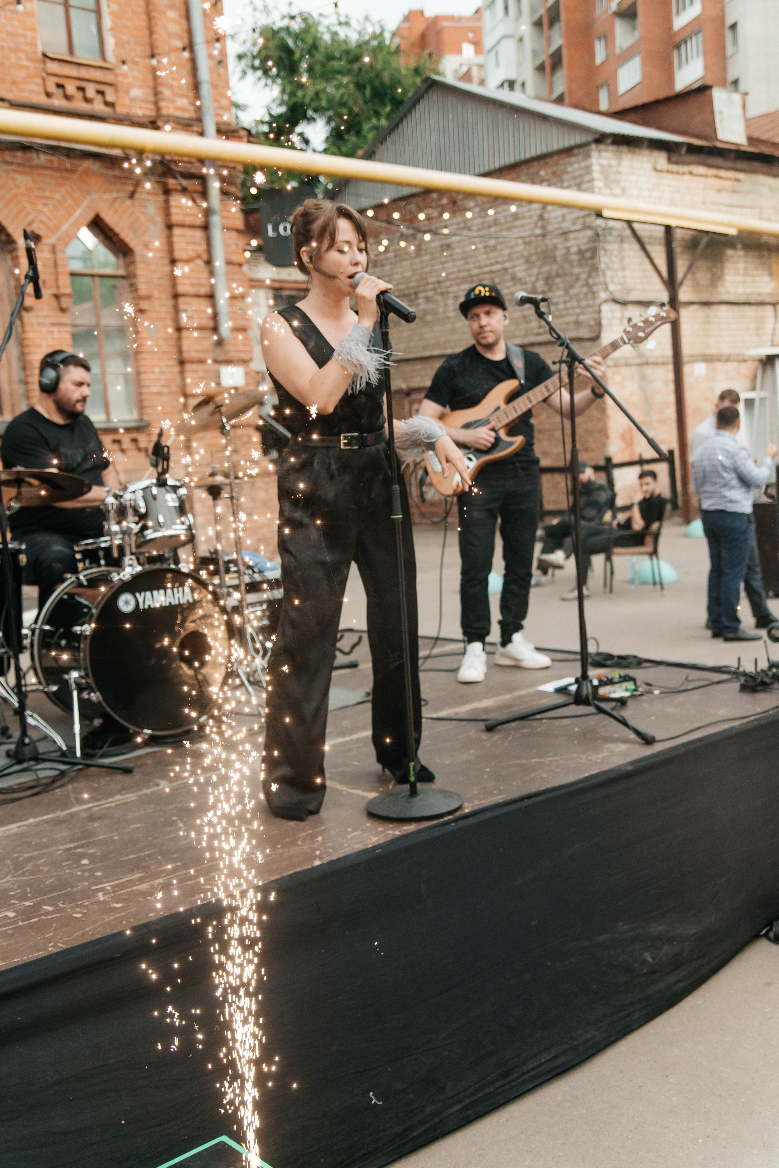 Вадим и София короткая версия свадебного дня. Меня зовут Александр Литвинчук и я свадебный фотограф в Саратове