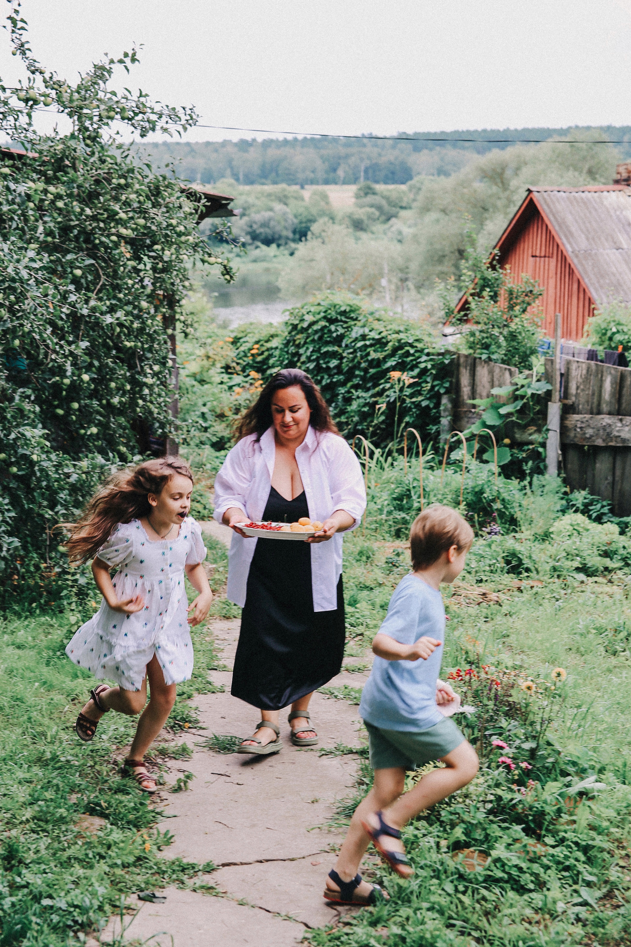 Дачные истории. Фотограф в Серпухове и Тарусе Ксения Царёва