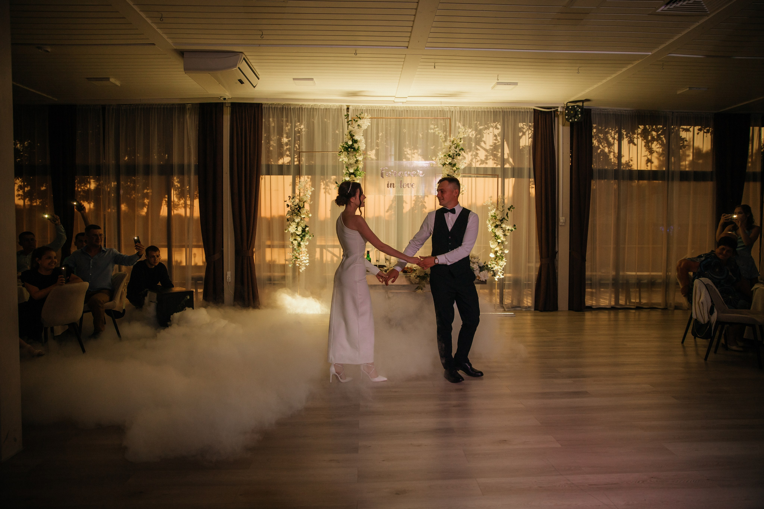 Wedding «Sunlight». Свадебные фотограф и видеограф Наталья и Анатолий Новиковы СПб