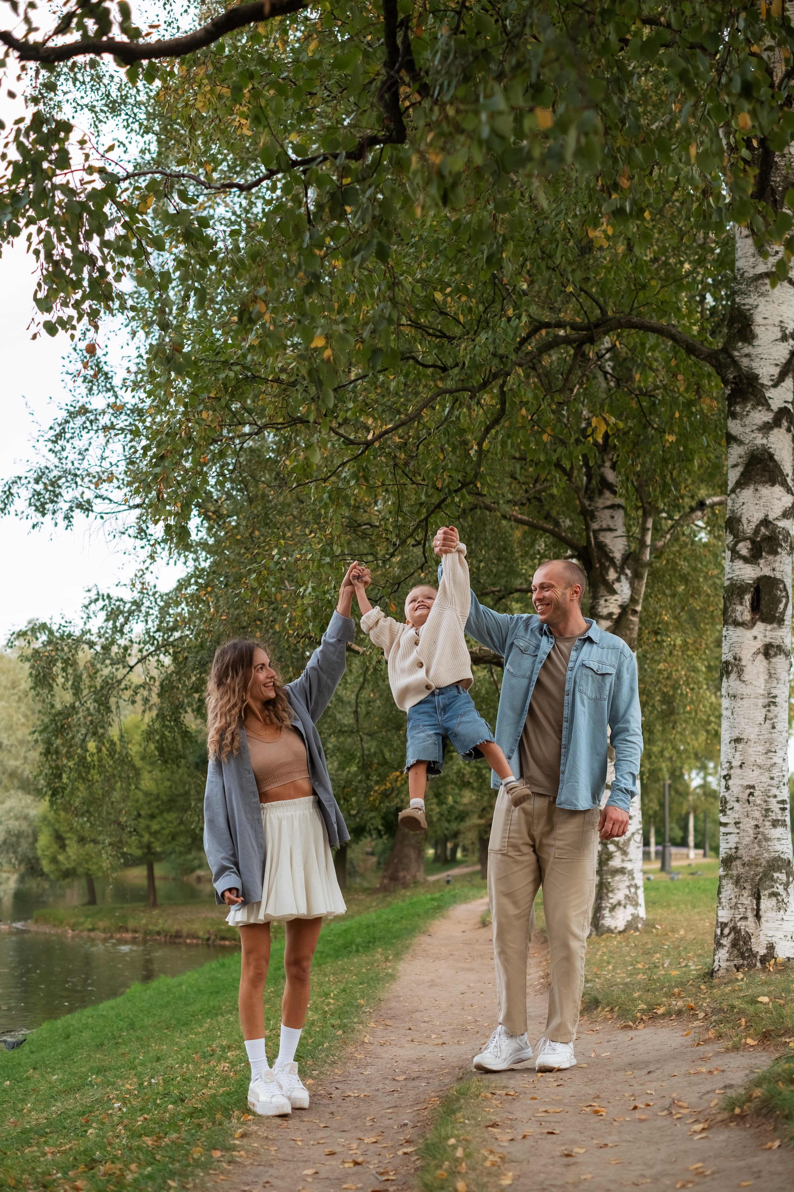Семейная прогулка в парке. Семейный и детский фотограф в Мелитополе /Наталья Зацеркляная
