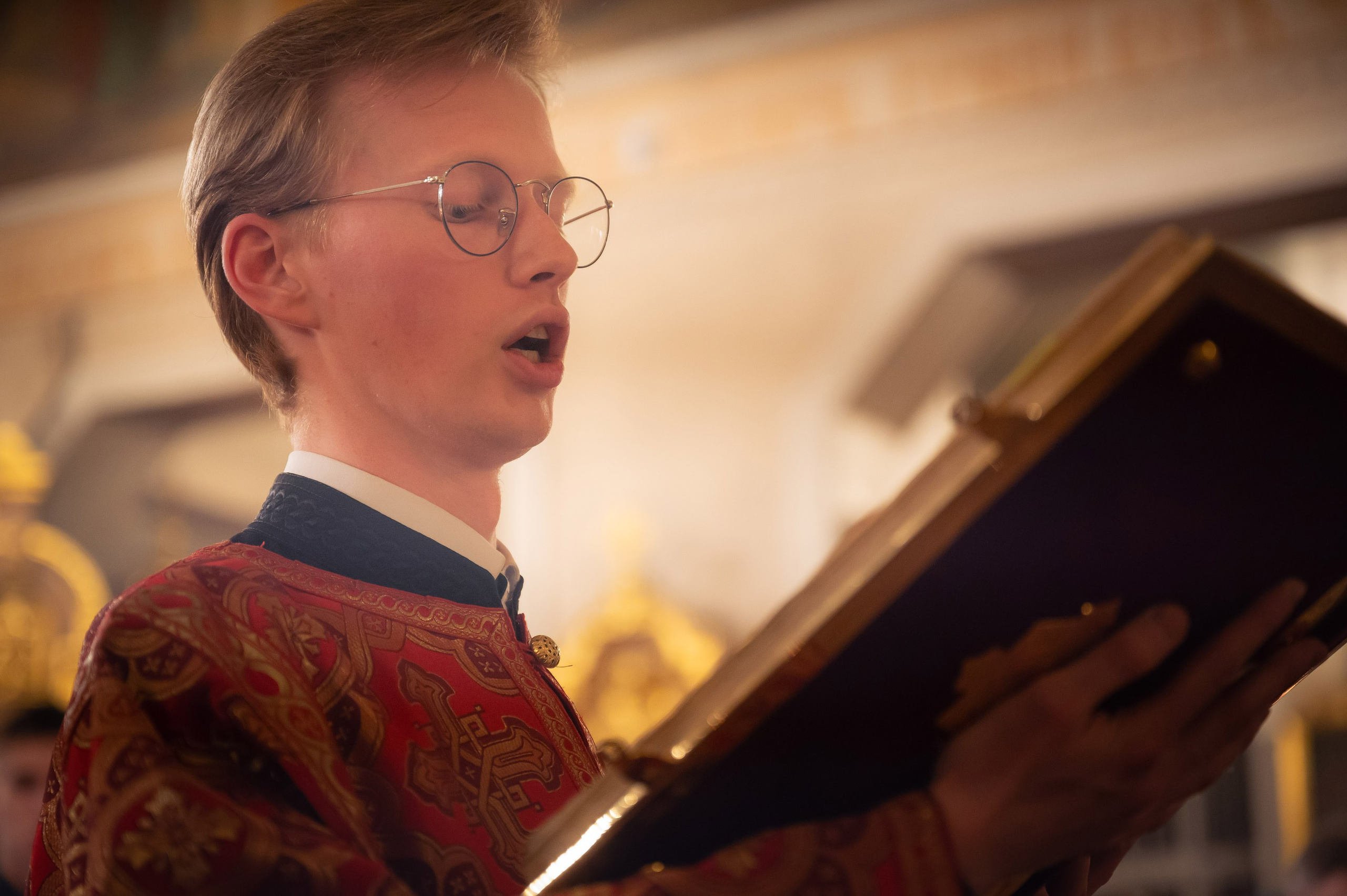 Богородский храм. Пасха. Полунощница, Божественная литургия. Антон и Татьяна Денисенко — В храме