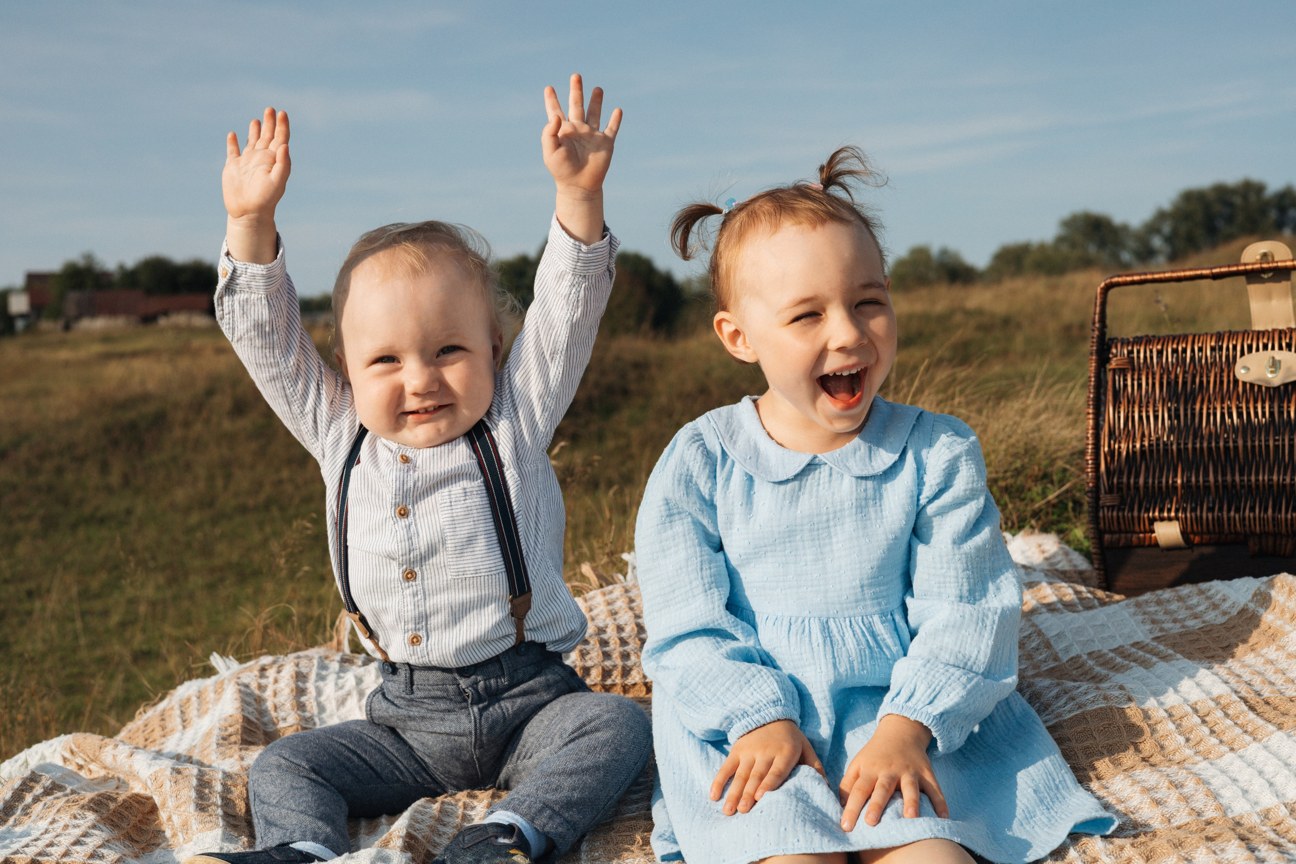 Тимофей, Полина, Наталья. Ваш фотограф