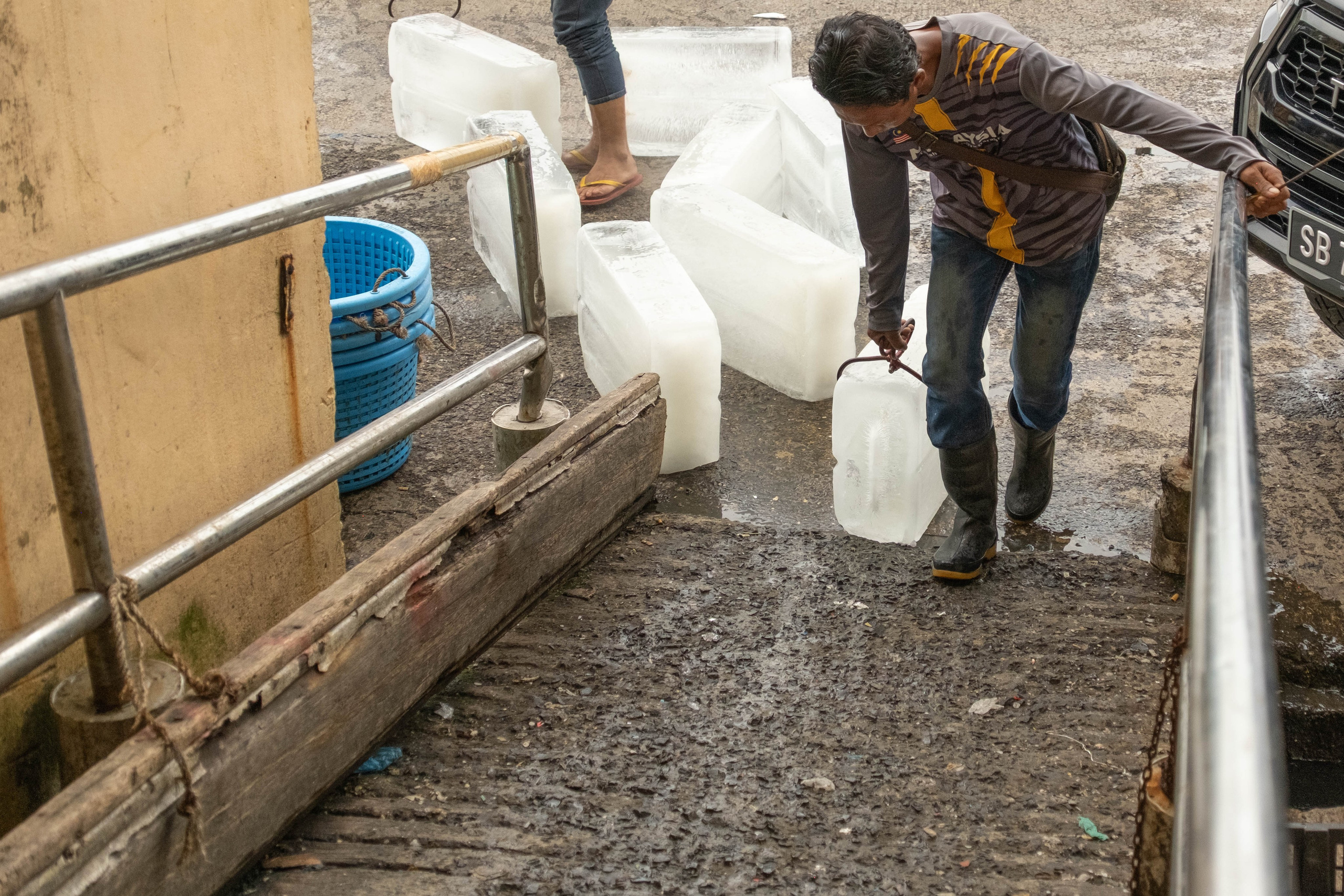 О. Борнео, г. Сандакан. Порт и рынок. Фотографии из путешествий