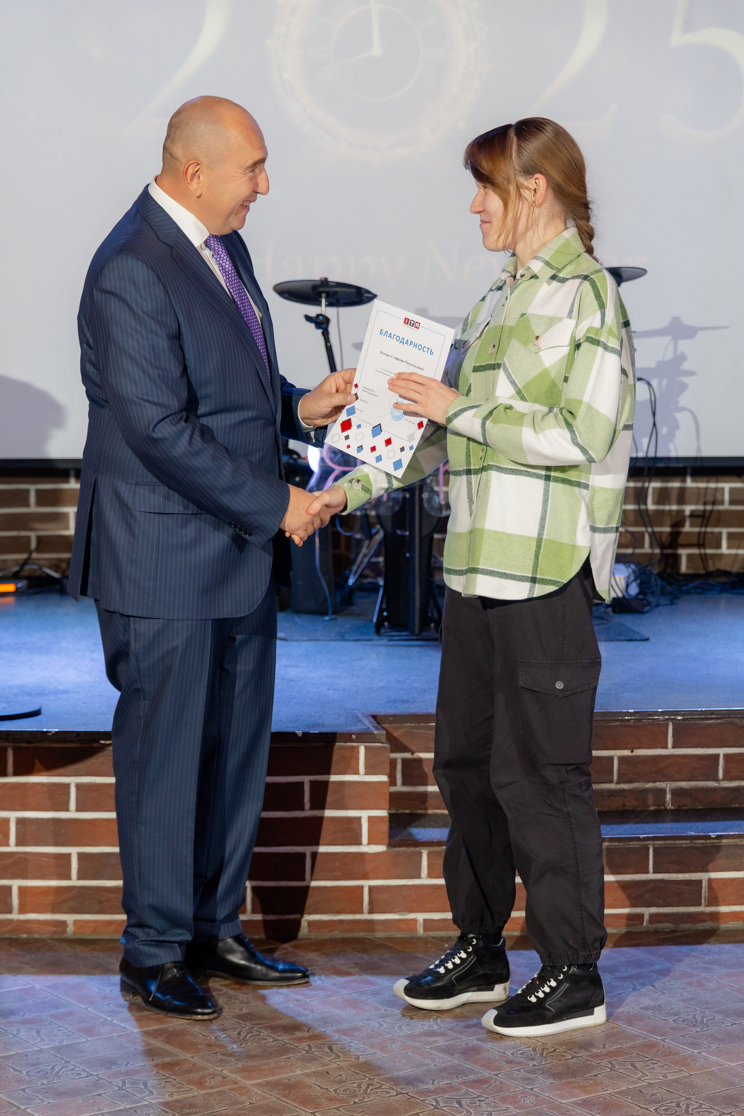 Корпоративная новогодняя съемка для логистической компании ИТА. Свадебный фотограф в Минске/Беларуси Сергей Спиридонов