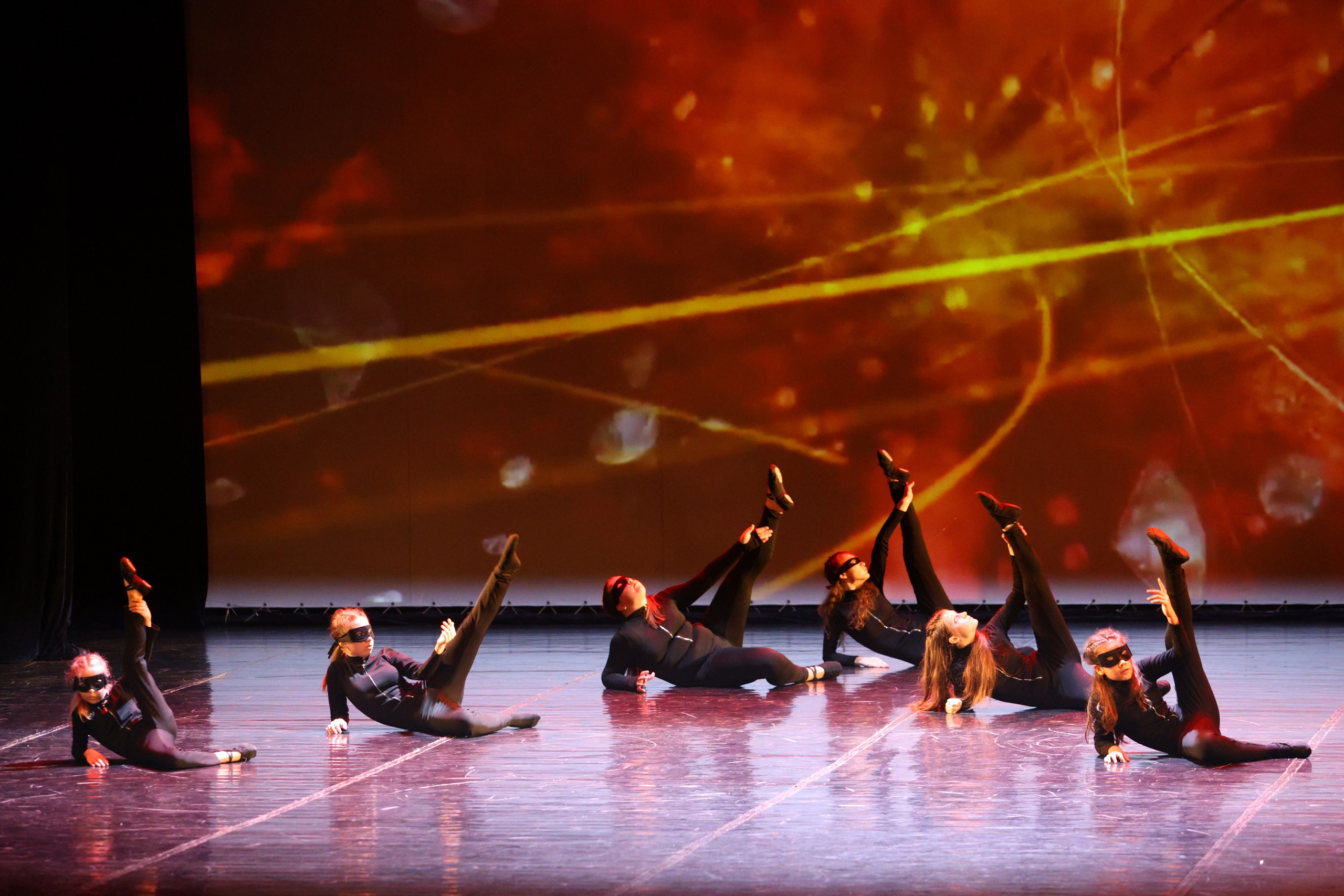 Концерт юных танцоров