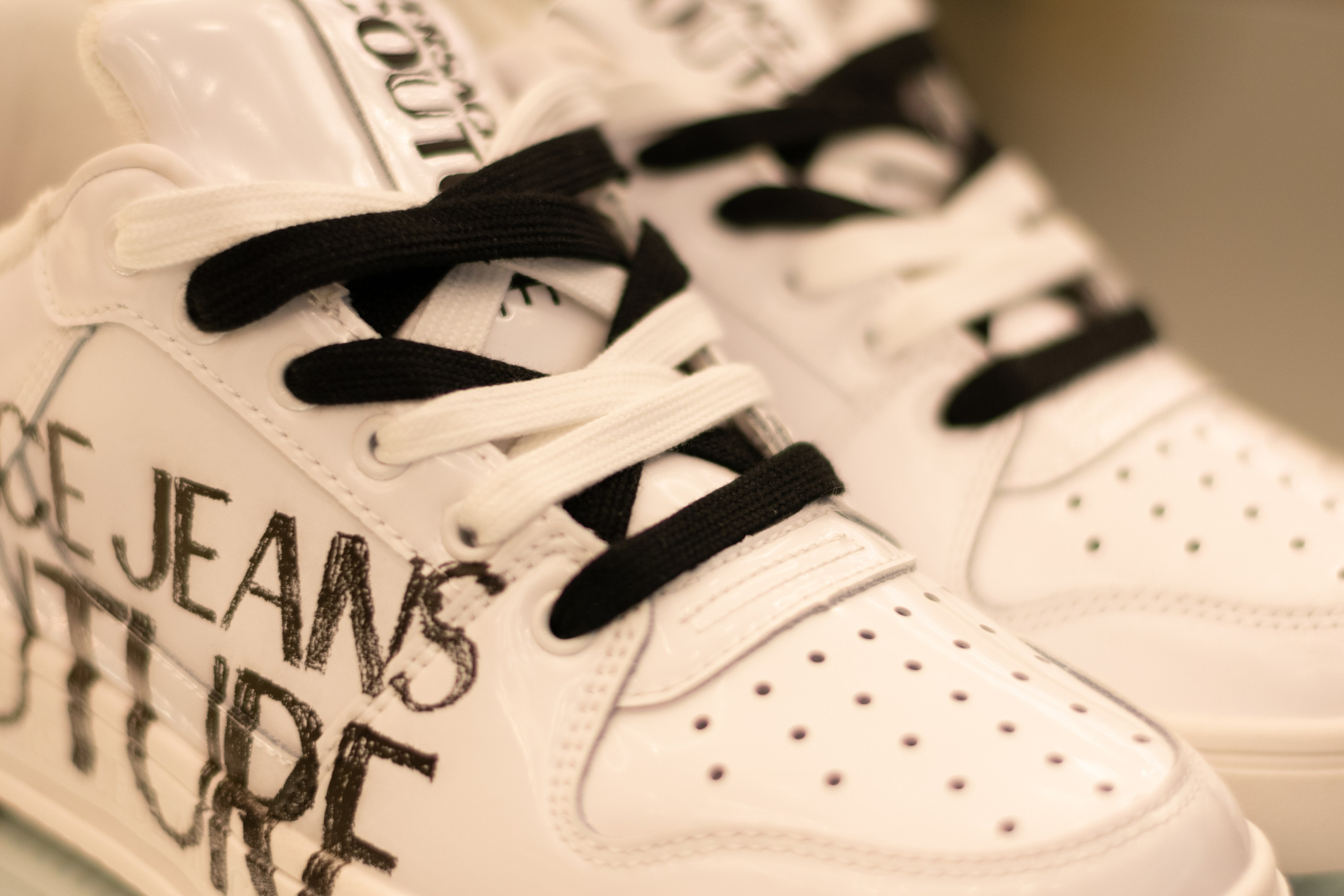 Для организаций. Предметная фотосессия для обувного магазина Capsula. Фотограф/видеограф Богдан Голованов