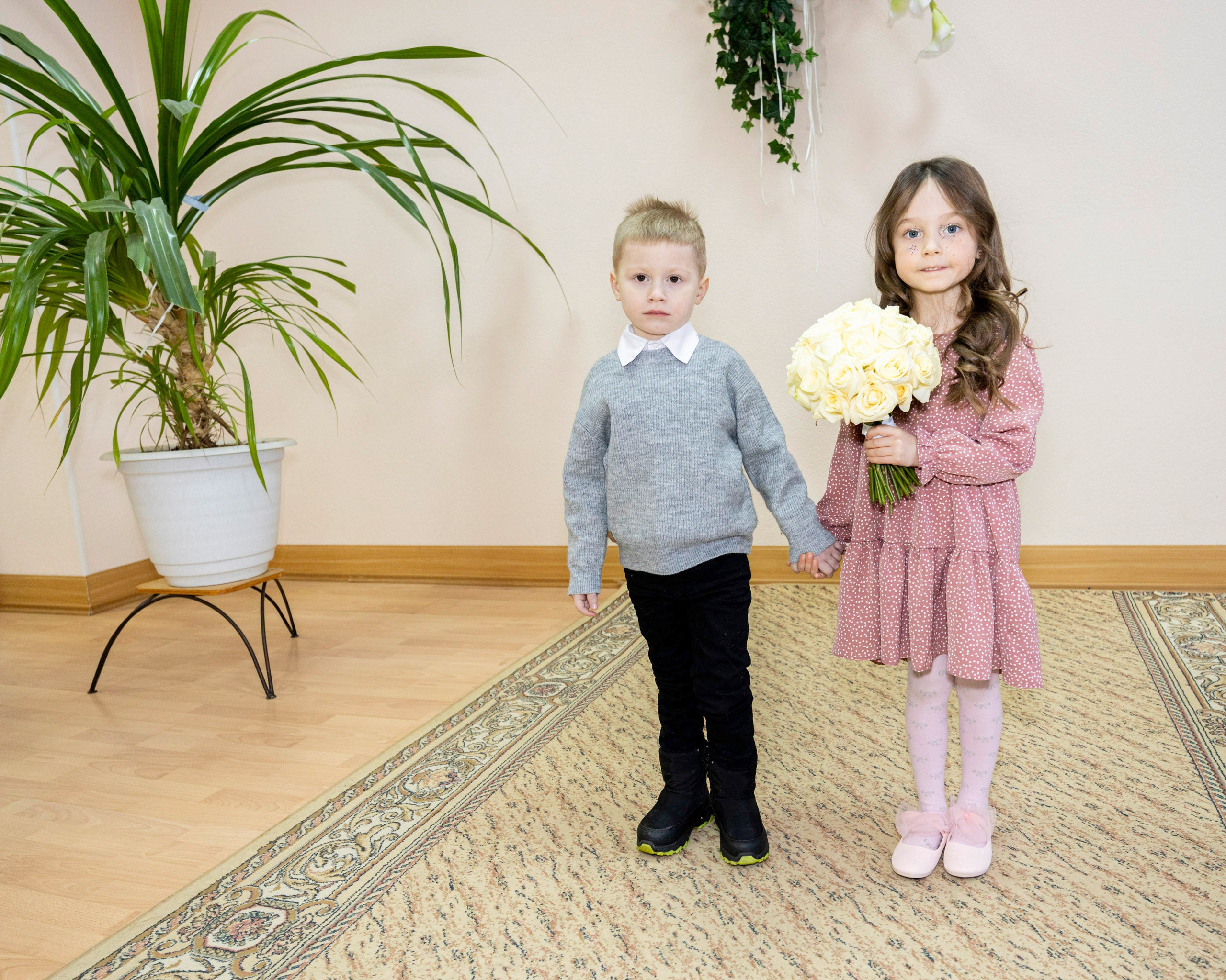 Свадьба, роспись в ЗАГСе, венчание, крещение, выписка из роддома — фотосъёмка. Визуальная упаковка брендов и проектов через фото и видеопроизводство