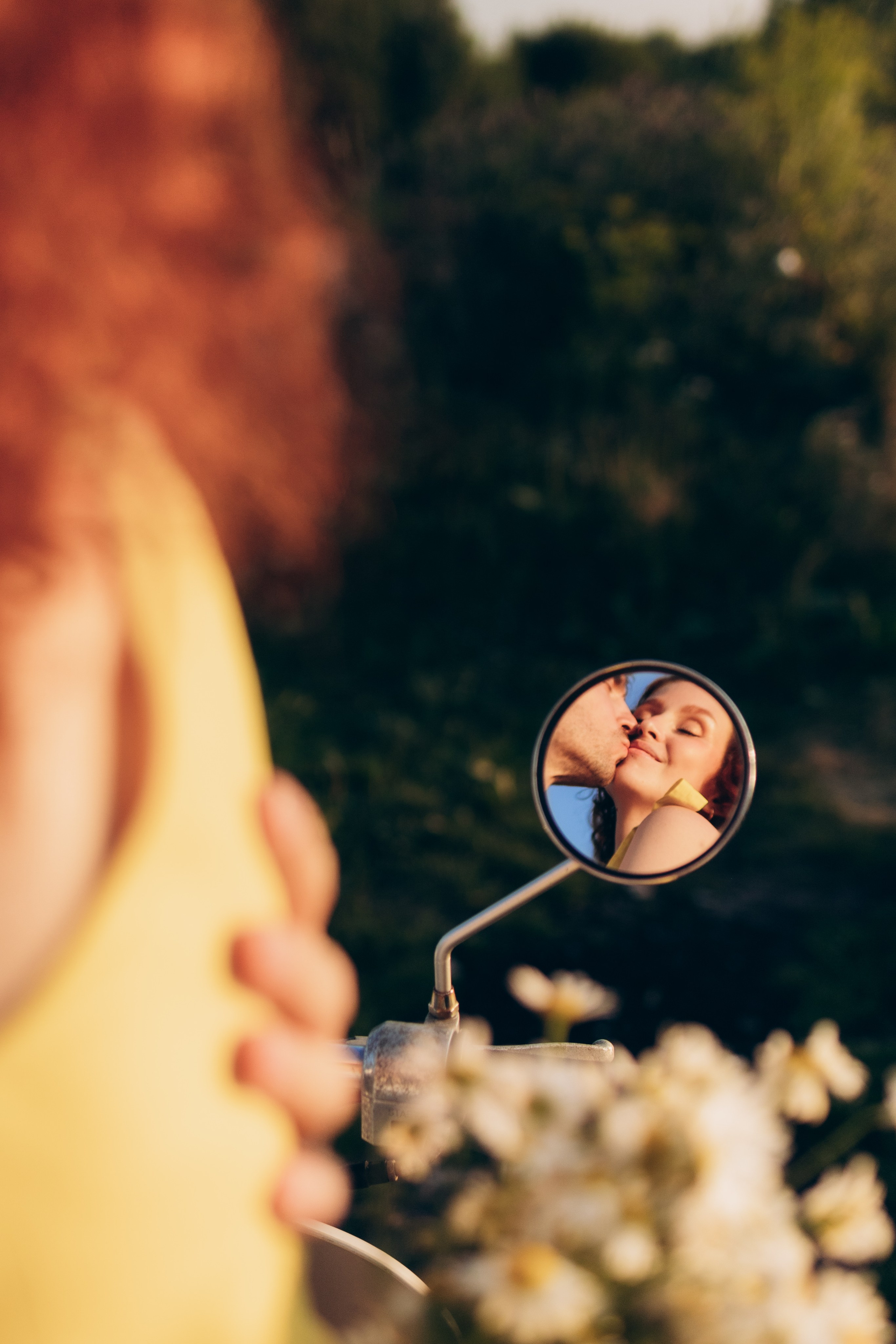 Фотосессия Love story c мопедом. Семейный и детский фотограф в Санкт-Петербурге Павлова Елена