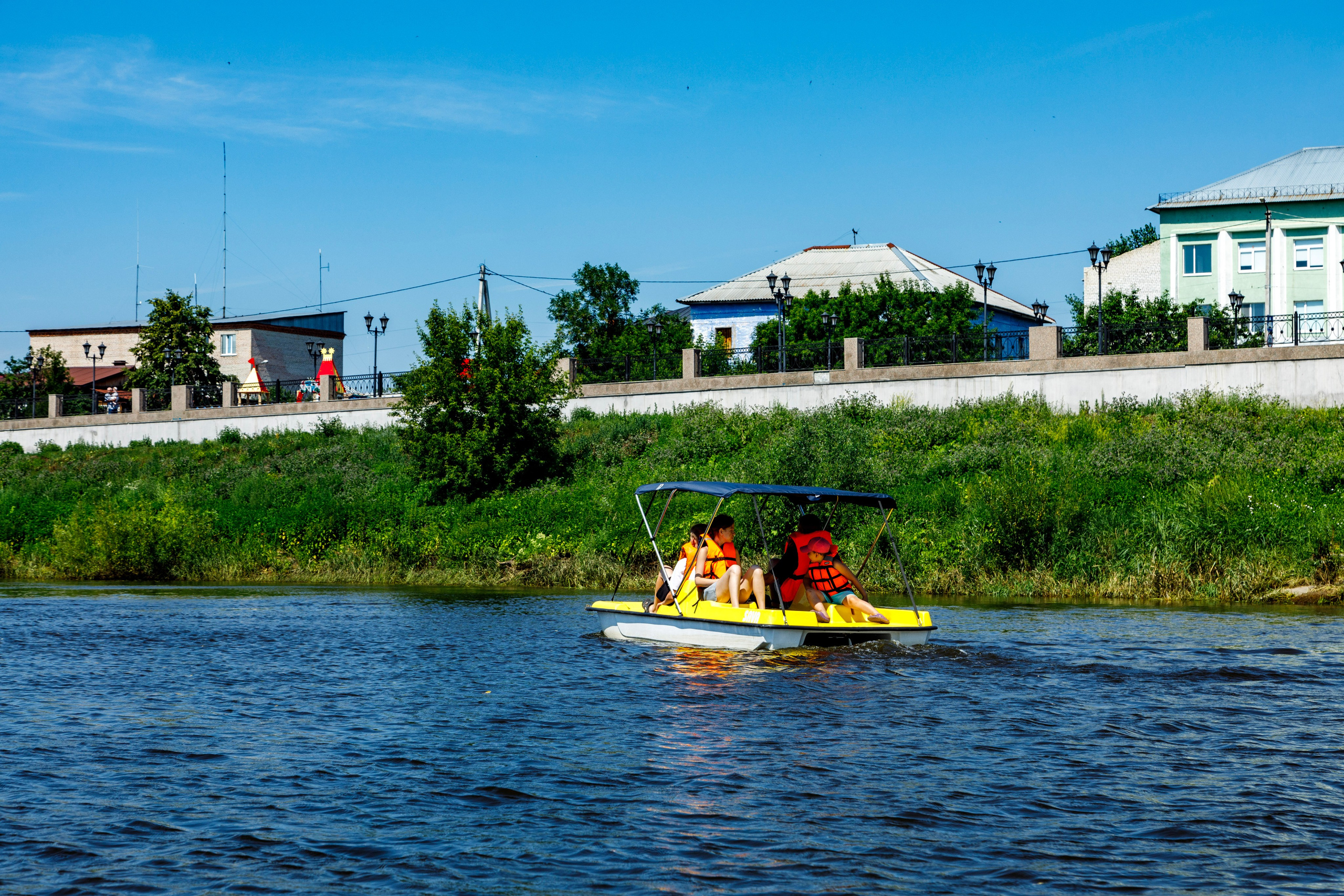 Прогулки по реке. Фотограф Андрей Гузеев