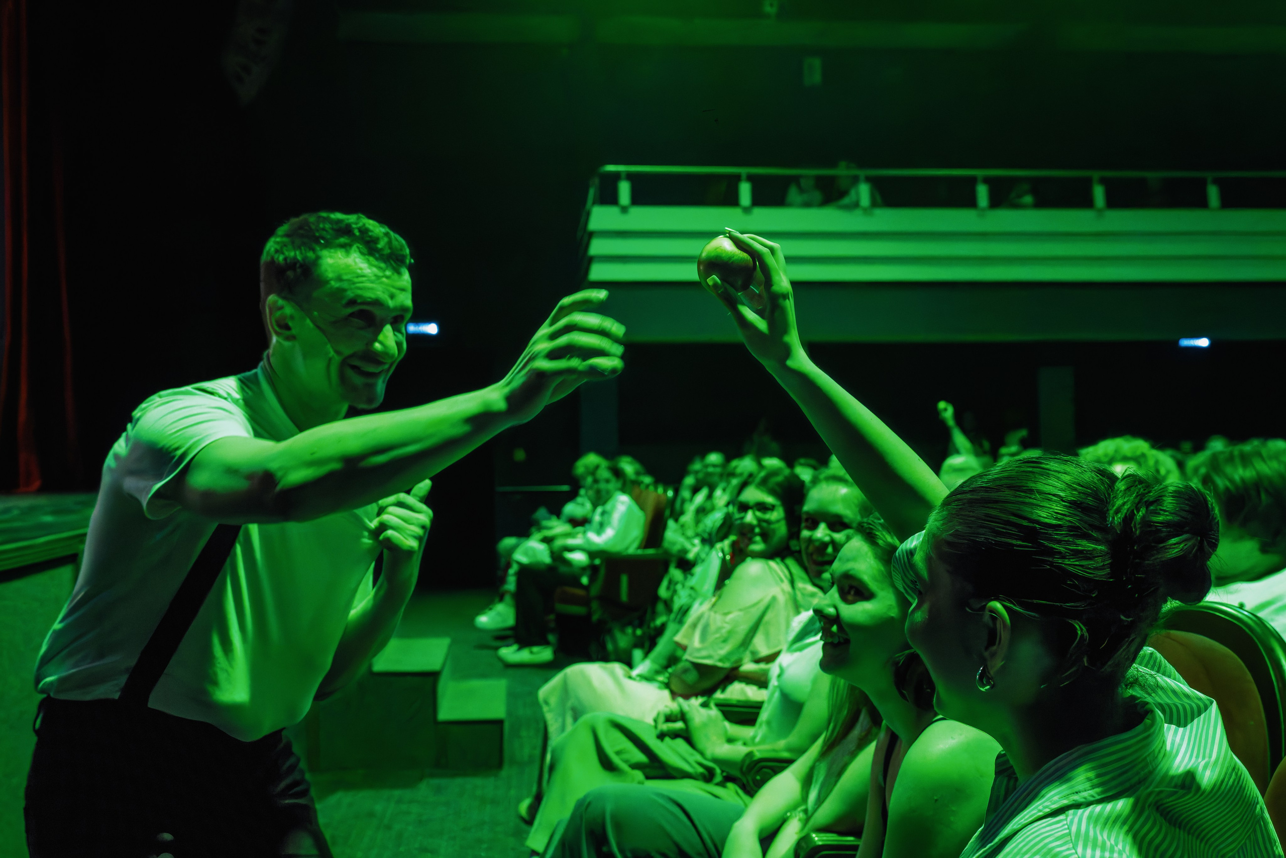 Театр Роста: Пацаны. Сайт фотографа Сергея Абрамова