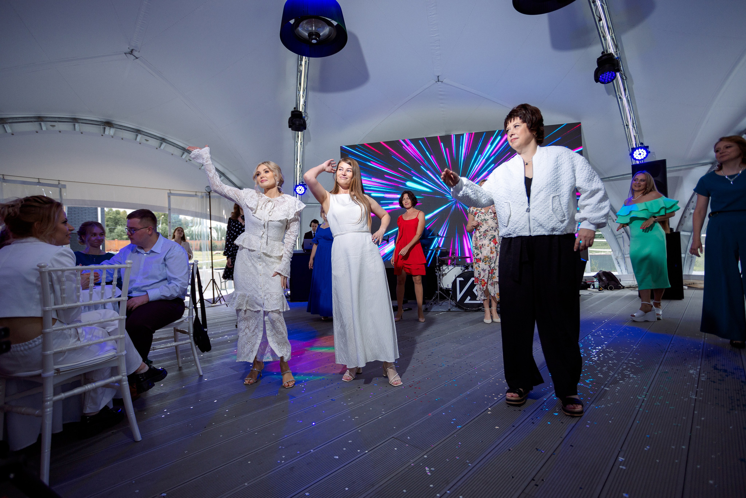 ВЫПУСКНОЙ: Волки-Липки. Все фото. Профессиональный фотограф в Ижевске Леша Петров