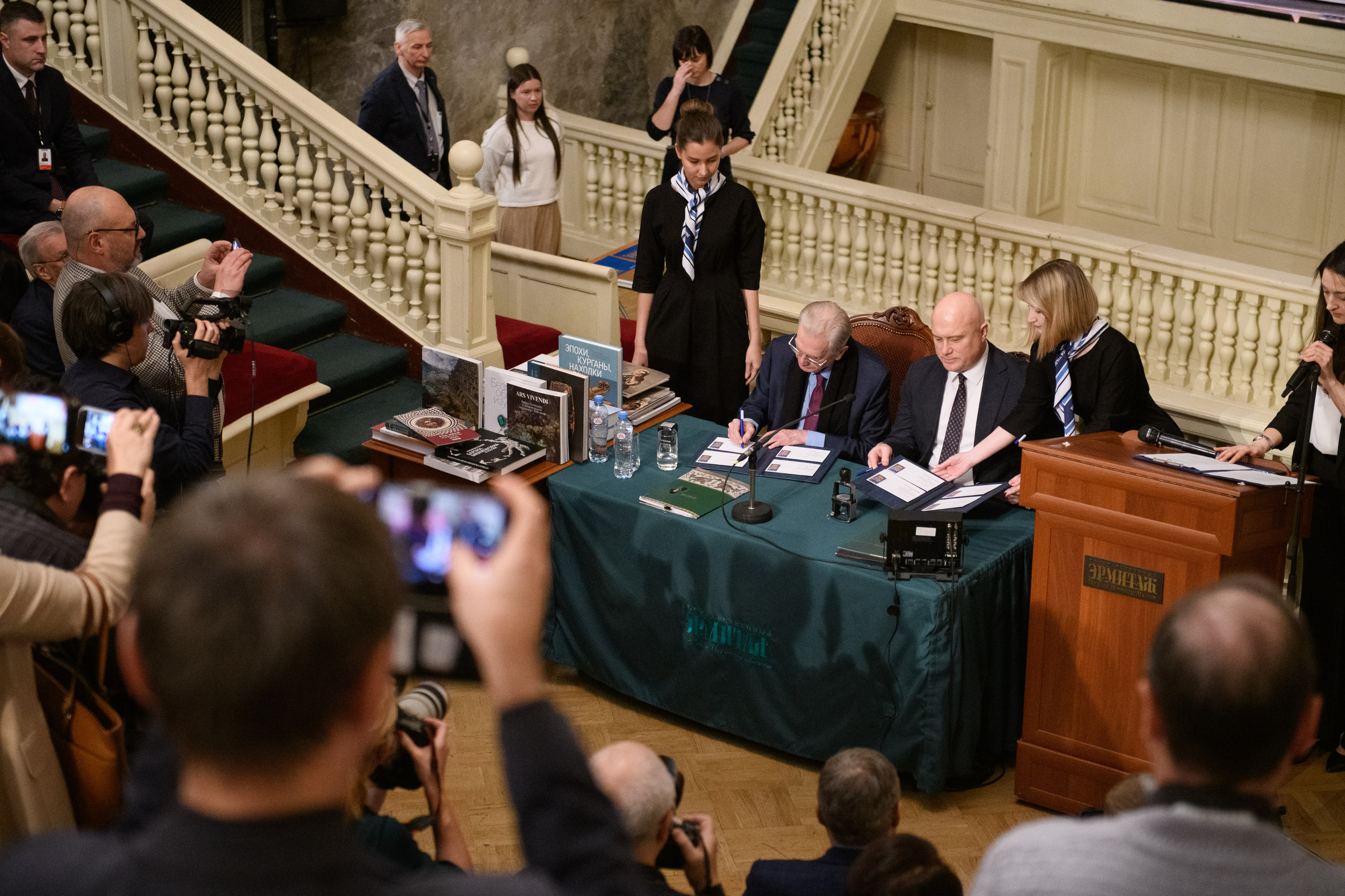 День Эрмитажа. Организация и проведение фотосъемок в Санкт-Петербурге. Фотограф Смирягин Илья