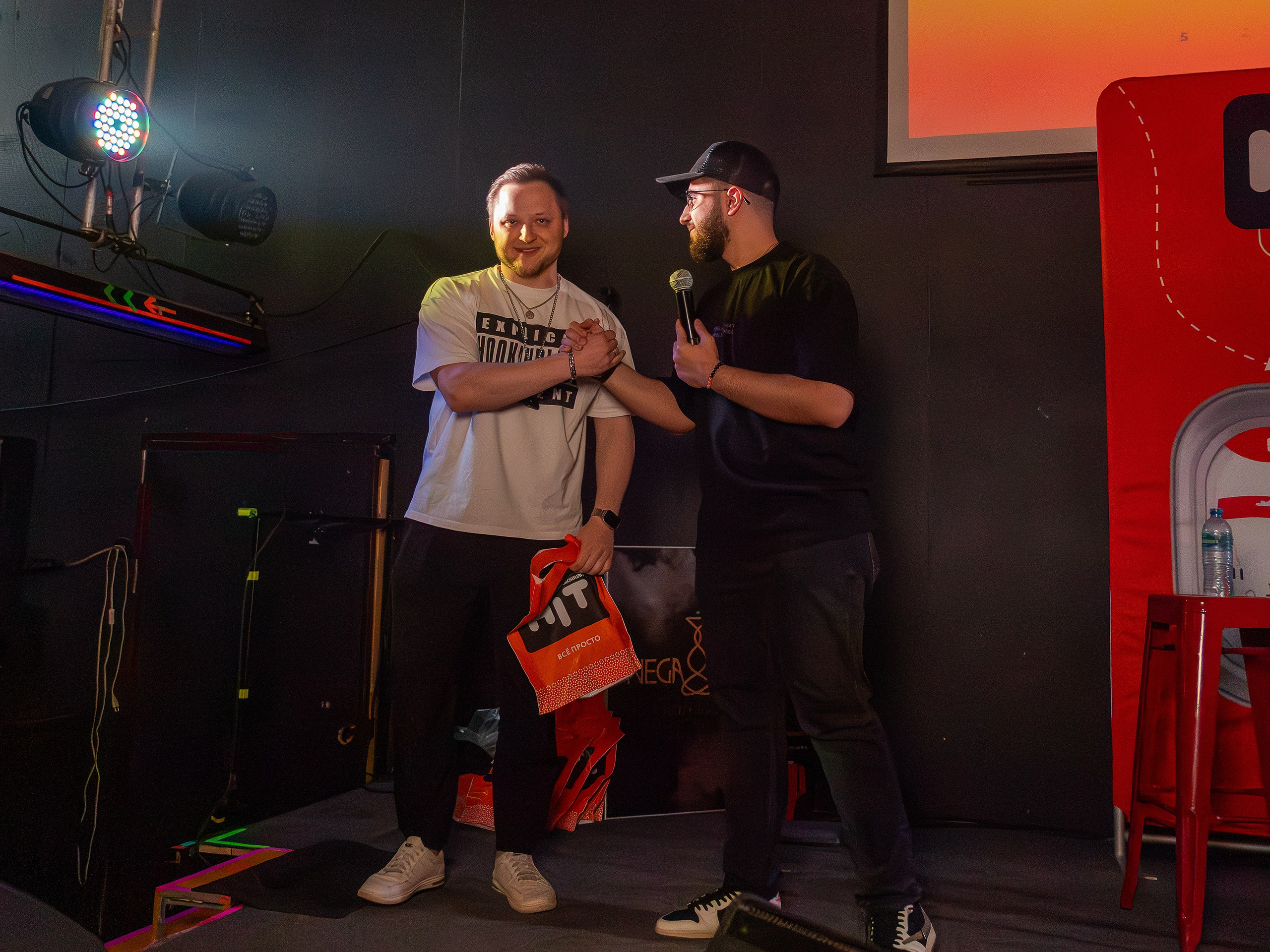 Проведение дегустации продукции HiT в городе Ярославль. JOHNNY SOLOVEV VISION