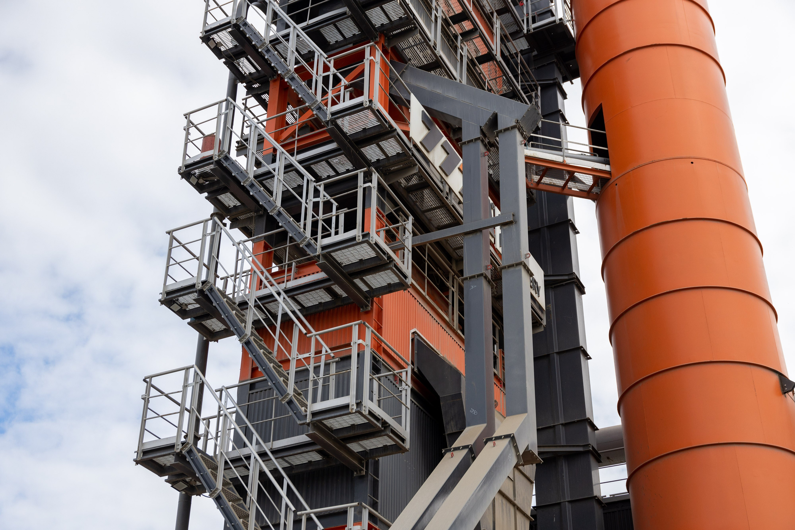 Асфальтовый завод, г. Нижняя Тура. Фотограф Родион Нарудинов