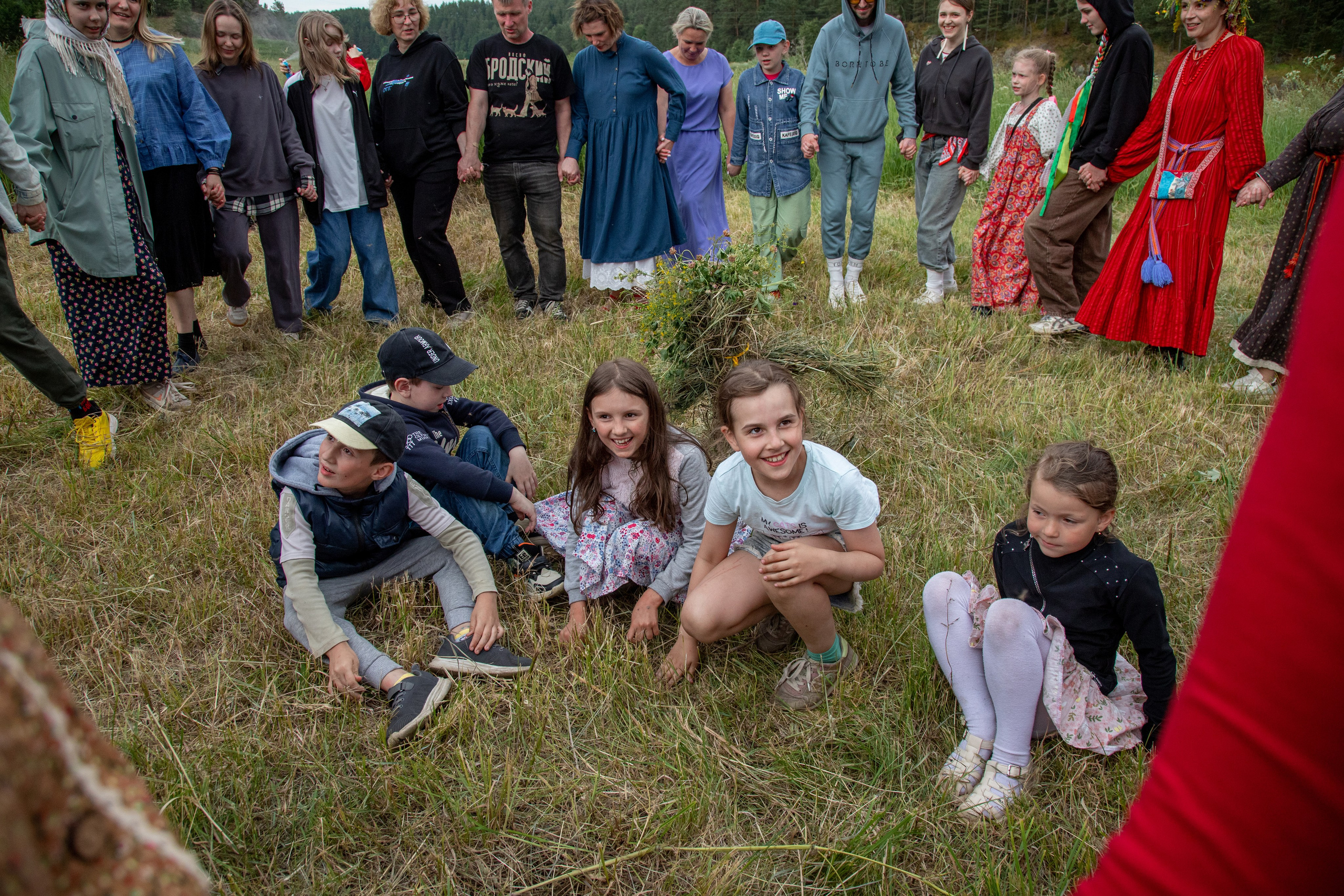 Свадьба Солнца и Земли в деревне Никонова. Репортажный фотограф с душой путешественника