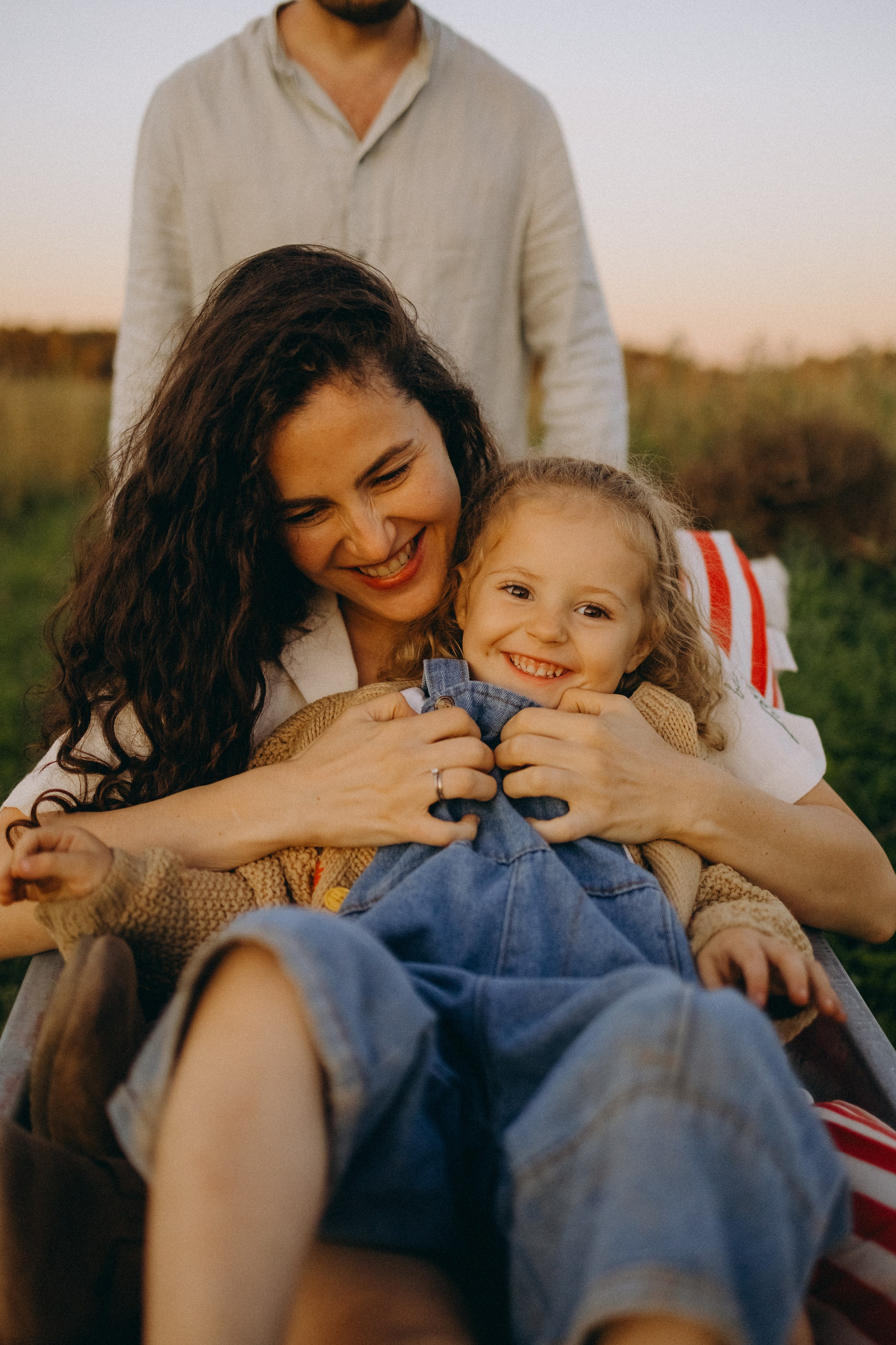 Алена, Еся, Агния. Главная