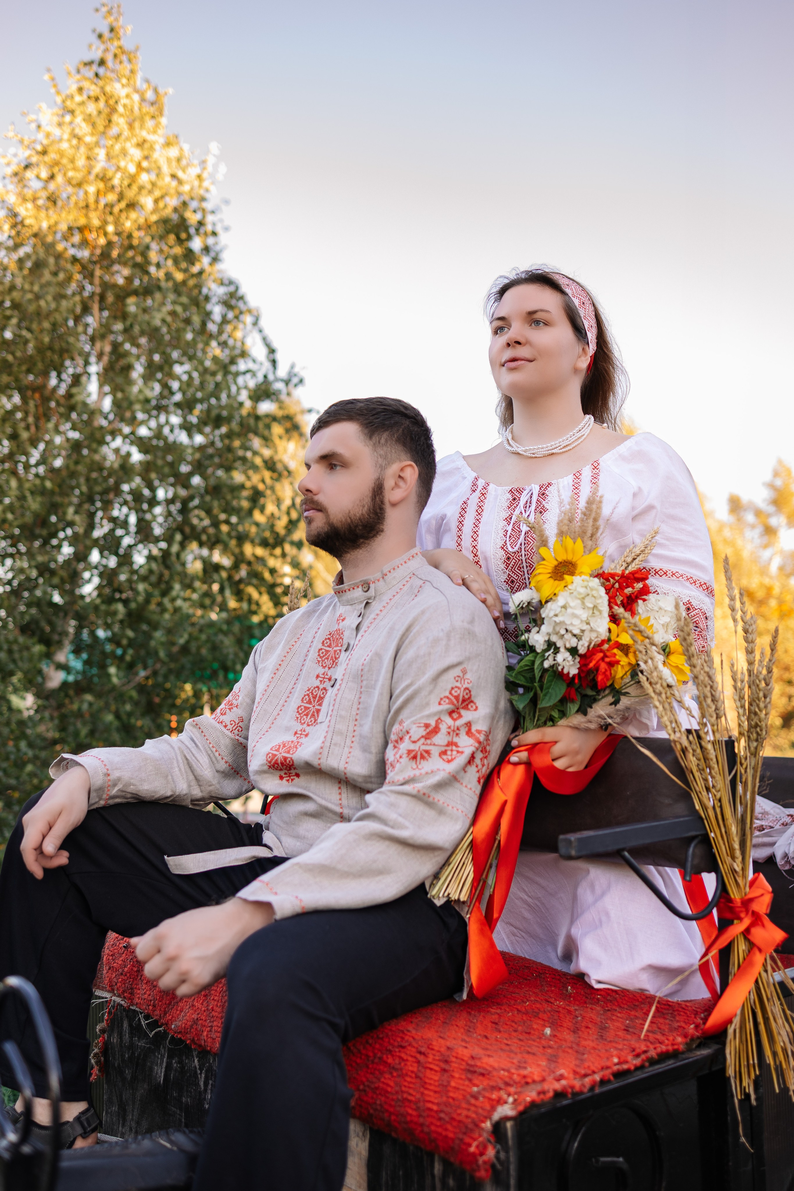 Свадебная фотосессия в Медногорске в старо русском стиле на природе. Фотограф Медногорск Кувандык Оксана Шерехода свадебные, семейные, индивидуальные, школьные фотосессии. Печать фотоальбомов