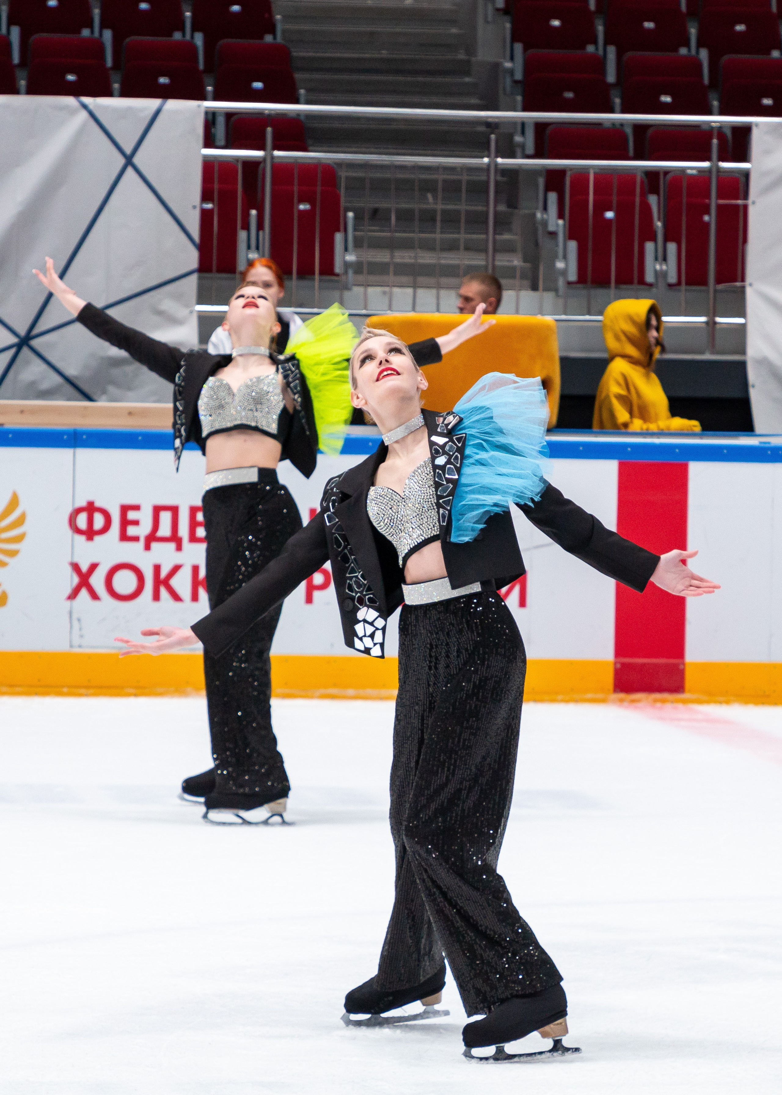 VII Ежегодный фестиваль массовых танцев на льду и фигурного катания «Петровский лёд» Санкт-Петербург 2024. Репортажный фотограф в Москве