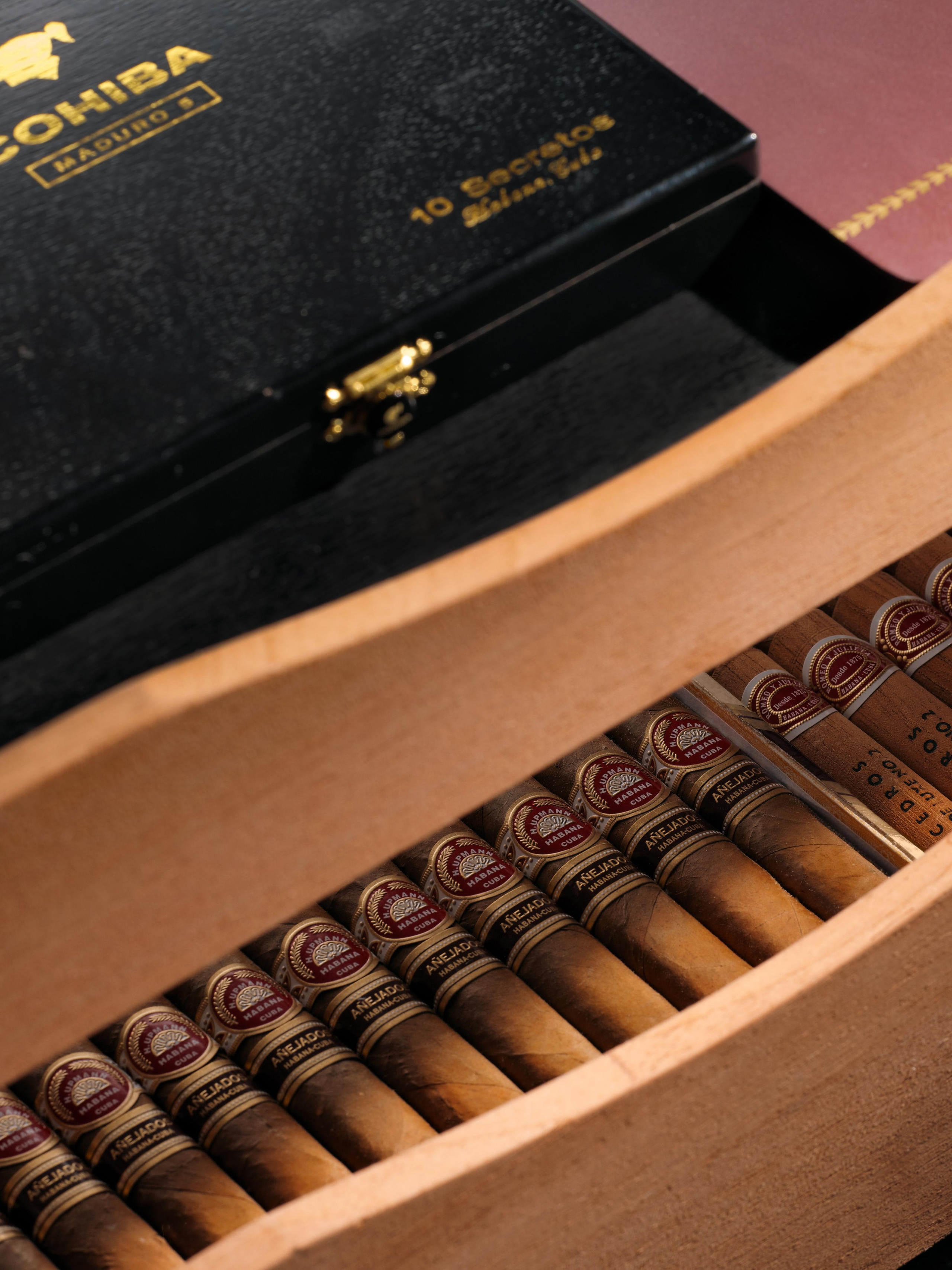 Предметная фотография. Oleg Samoilov is a documentary photographer for brands that value an honest story