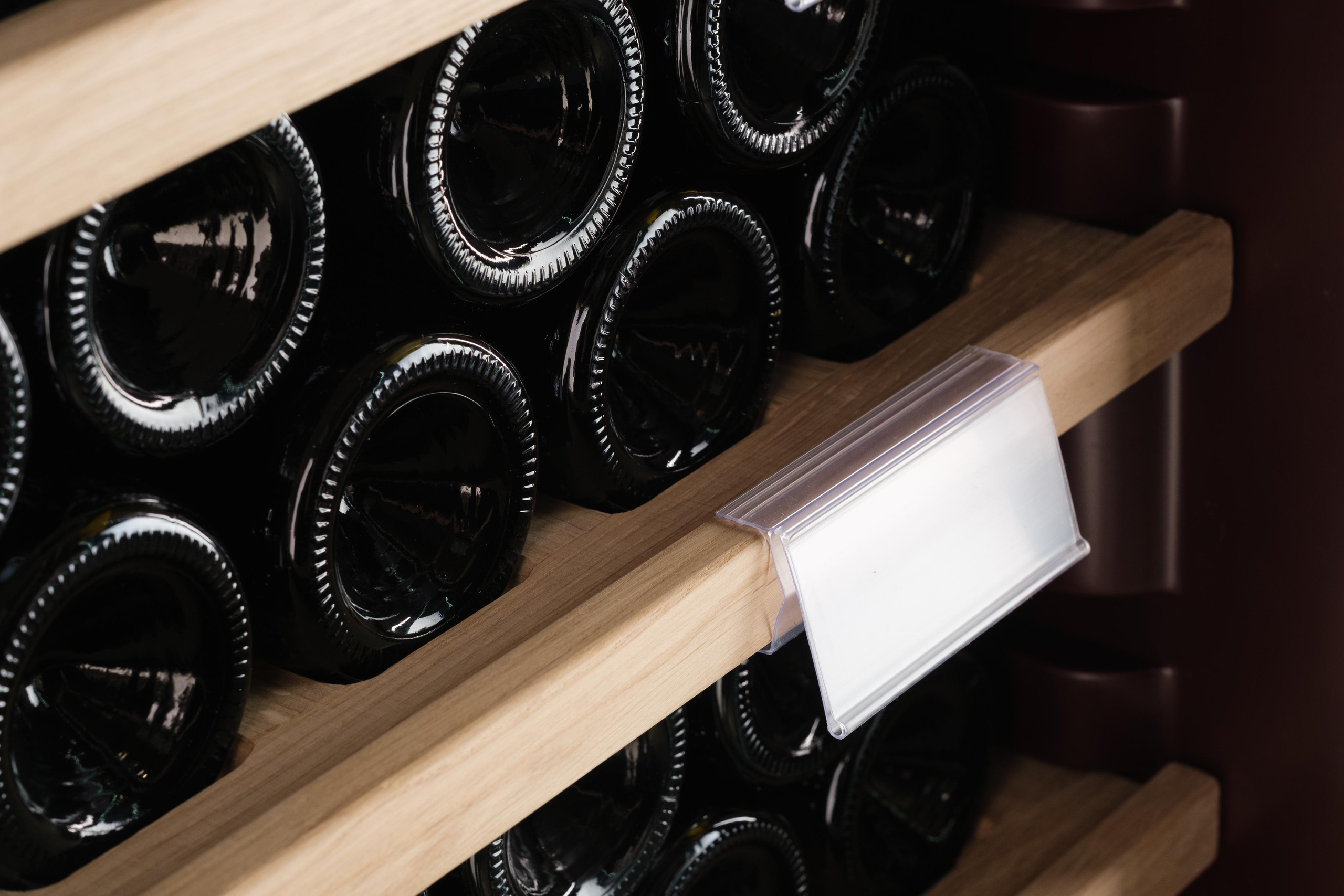 Предметная фотография. Oleg Samoilov is a documentary photographer for brands that value an honest story