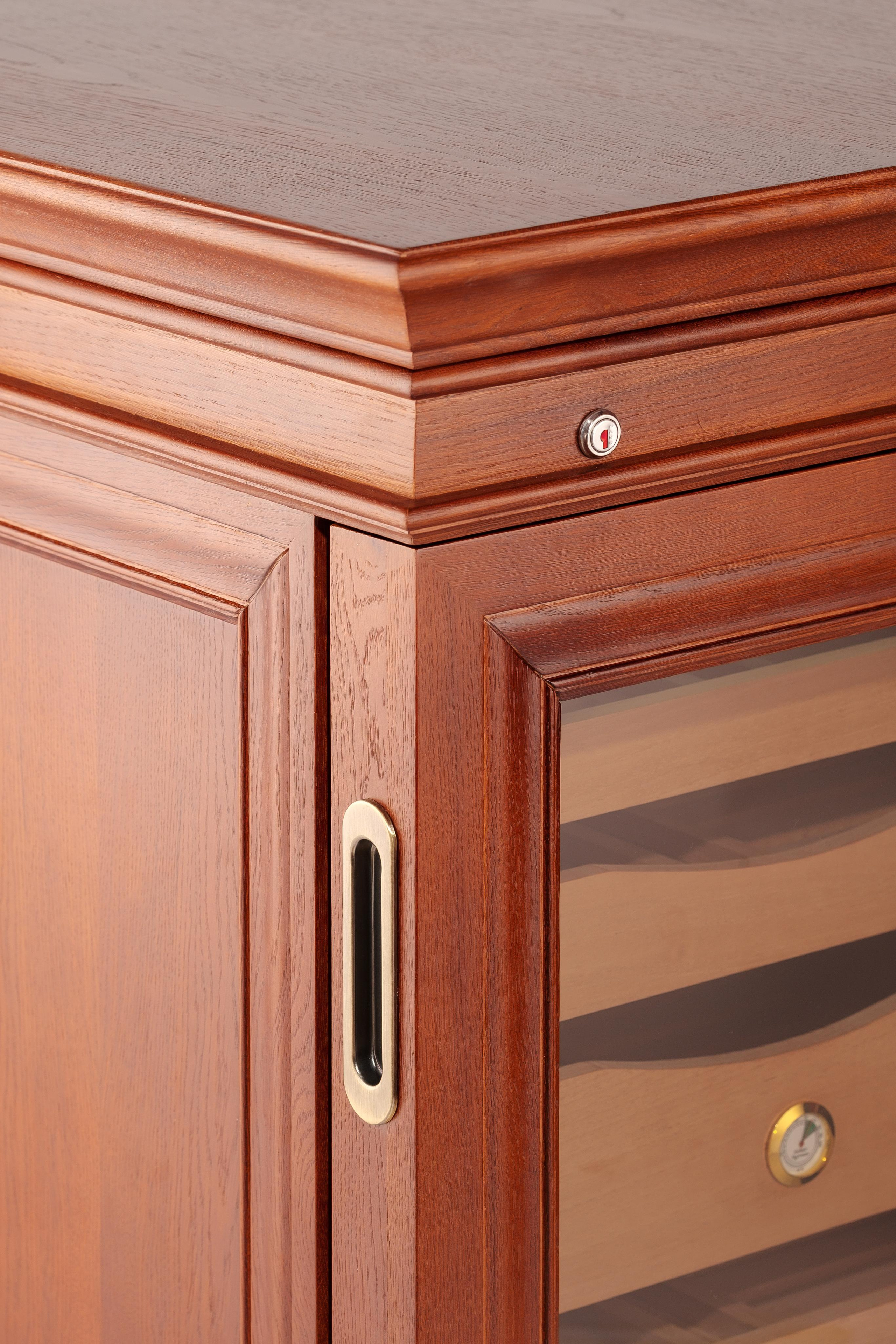 Предметная фотография. Oleg Samoilov is a documentary photographer for brands that value an honest story